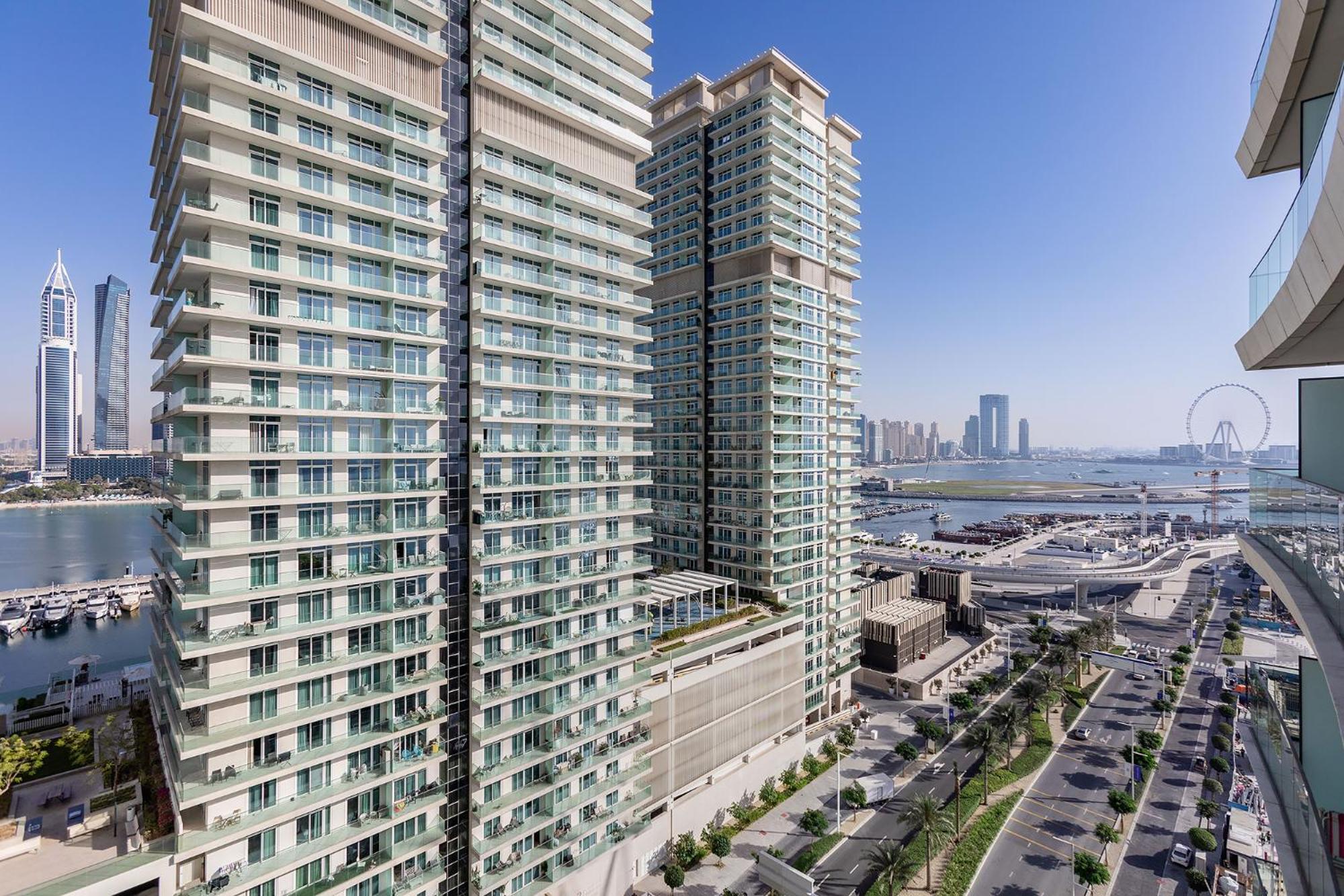 Apartment Luxury 2br By Amber At Vista Tower 1, Emaar Beachfront