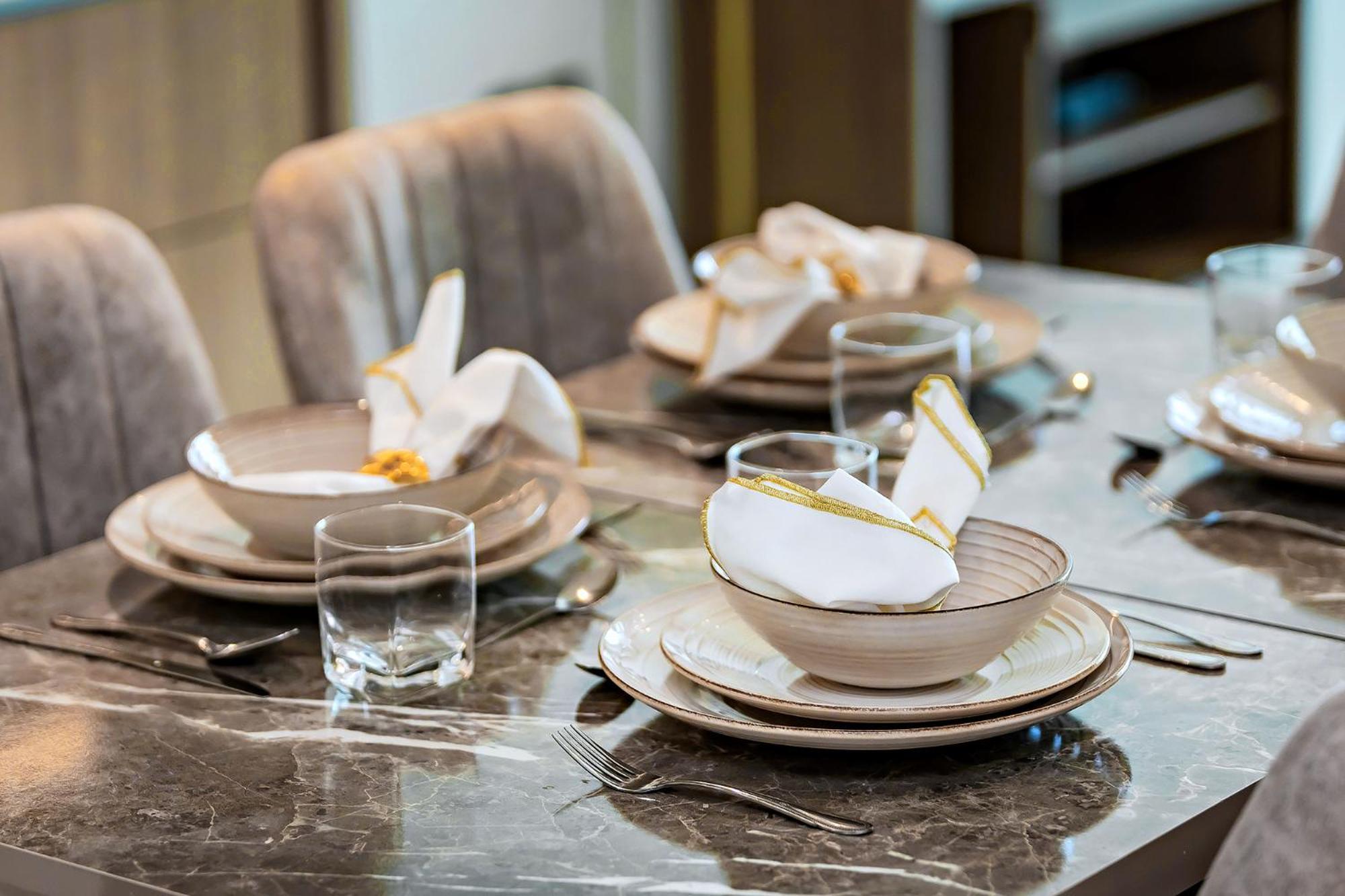 Luxury 2br By Amber At Vista Tower 1, Emaar Beachfront Apartment Dubai