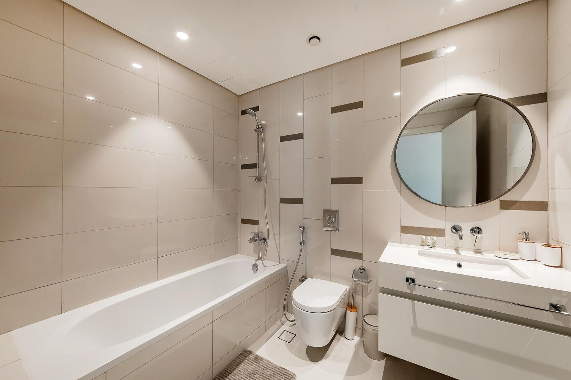 Luxury 2br By Amber At Vista Tower 1, Emaar Beachfront Apartment