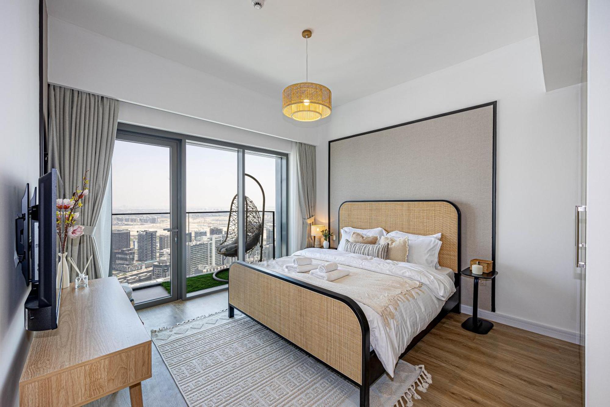 Luxury 2br Prime Downtown 5 Min Walk To Burj Khalifa And Mall Dubai