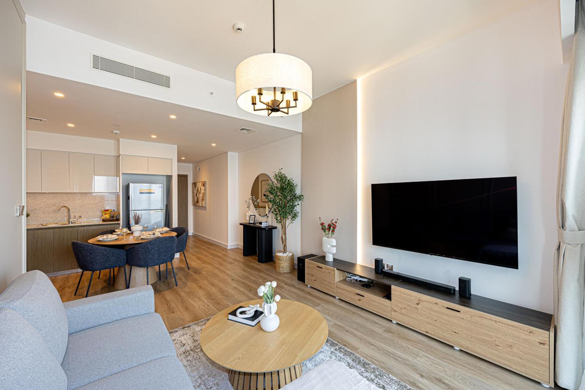 Luxury 2br Prime Downtown 5 Min Walk To Burj Khalifa And Mall Apartment