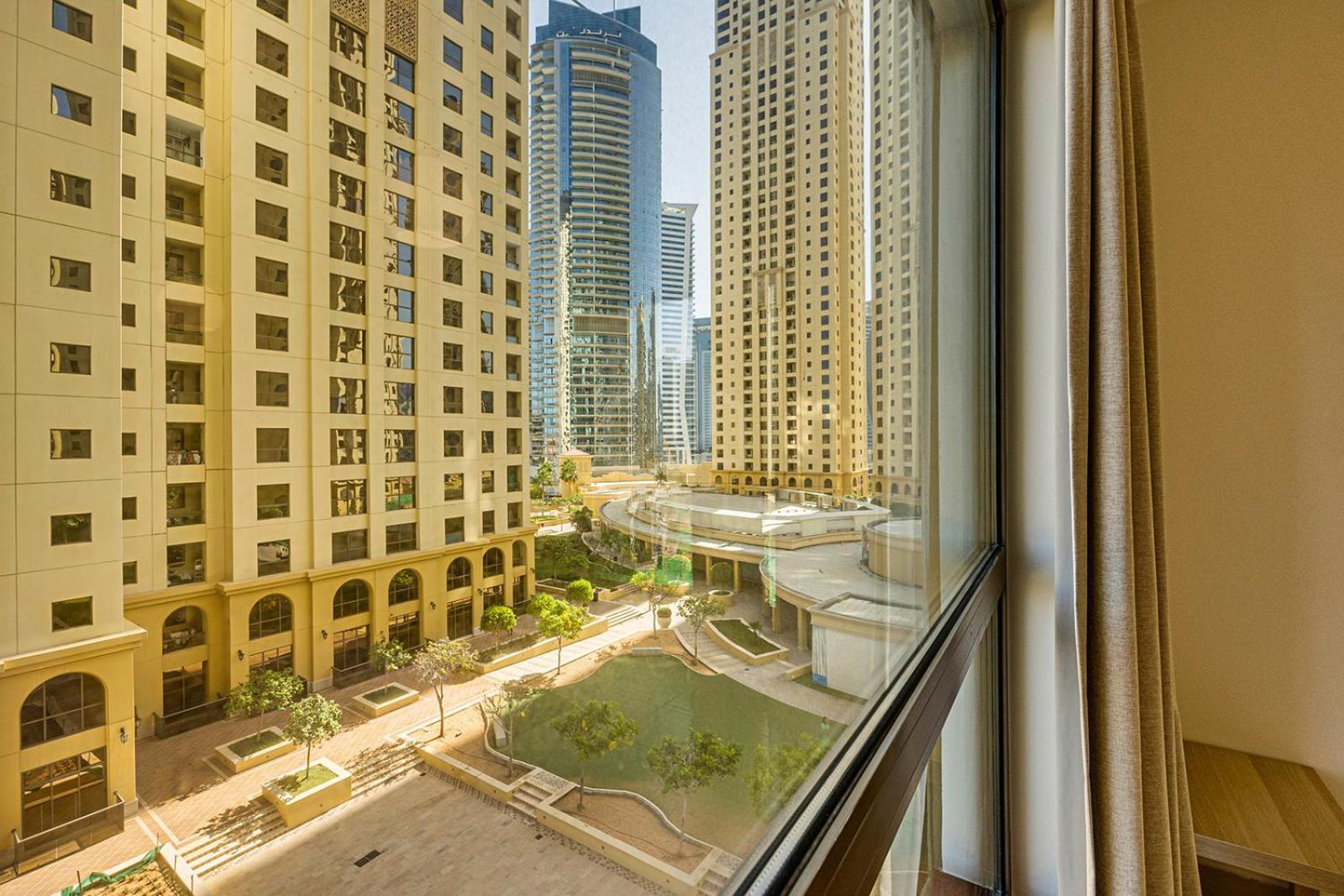 Big In Murjan, Jbr, Near The *