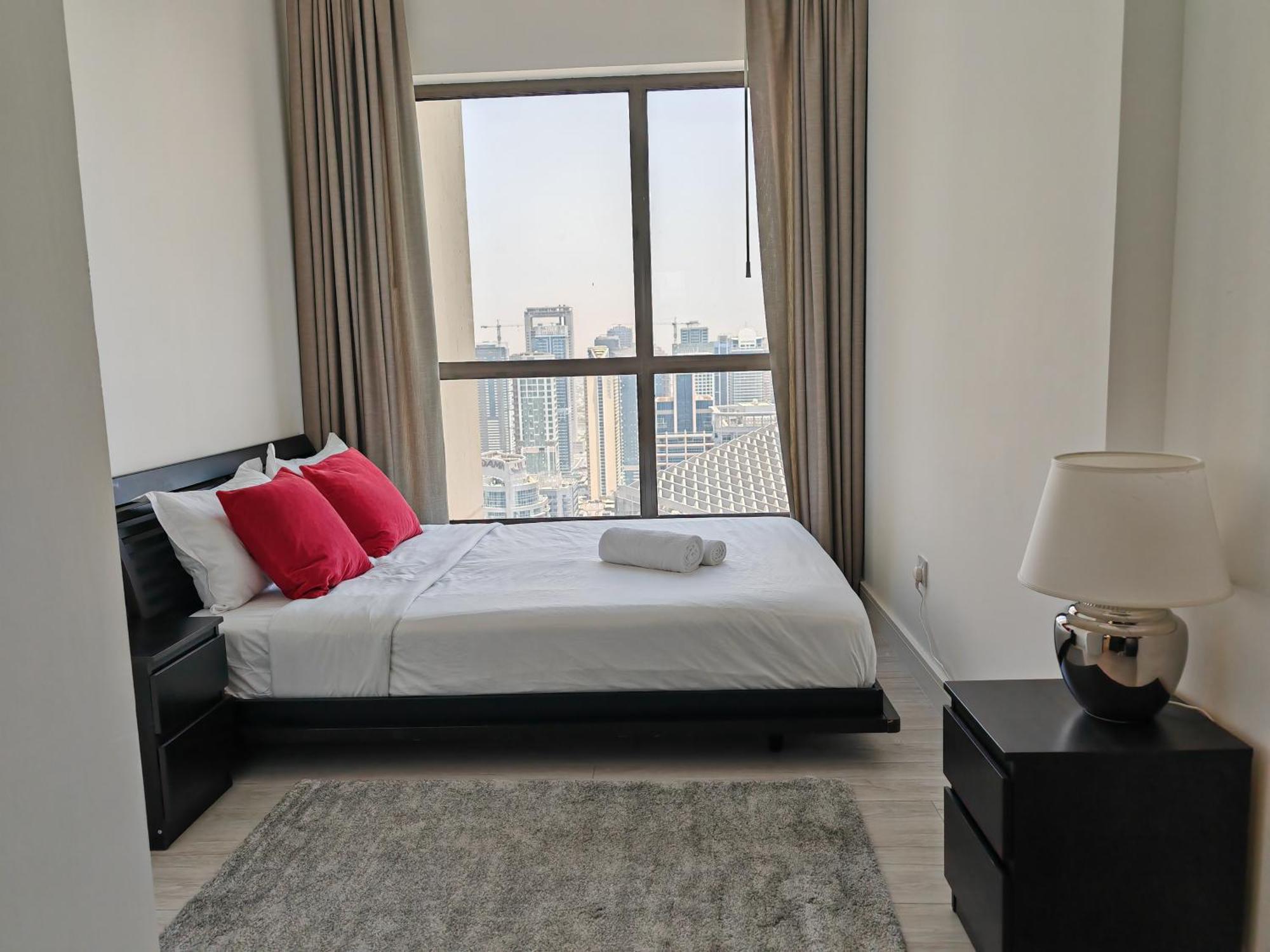 Apartment 3br With Gorgeous Marina View On Jbr Near Mall, Metro & Eye- By Sunkissed Homes Dubai