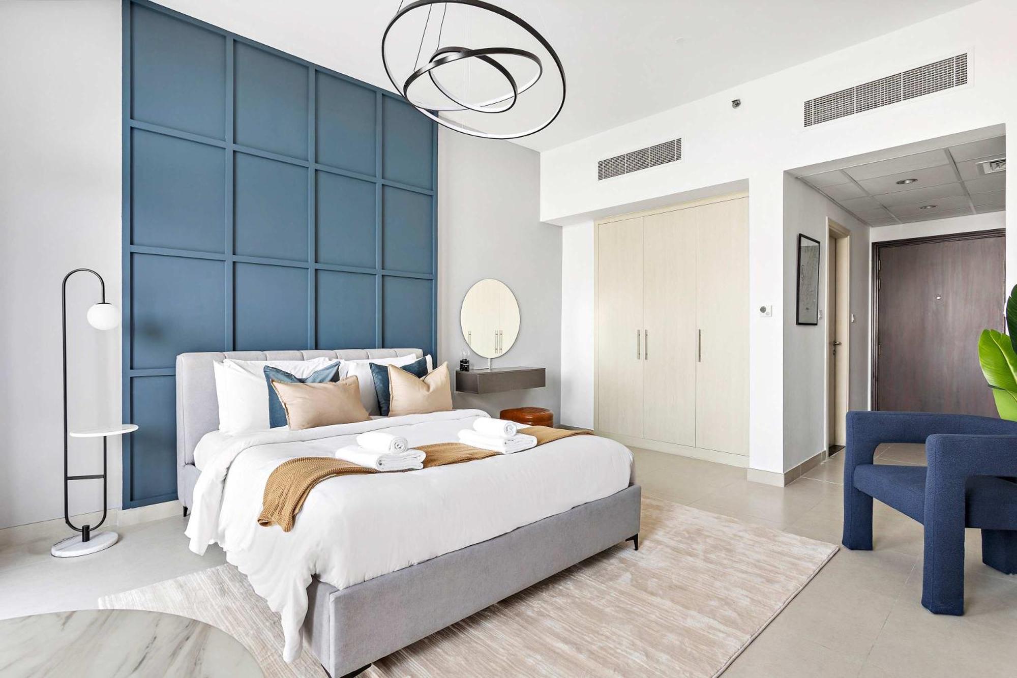 Silkhaus Luxury Near Sport