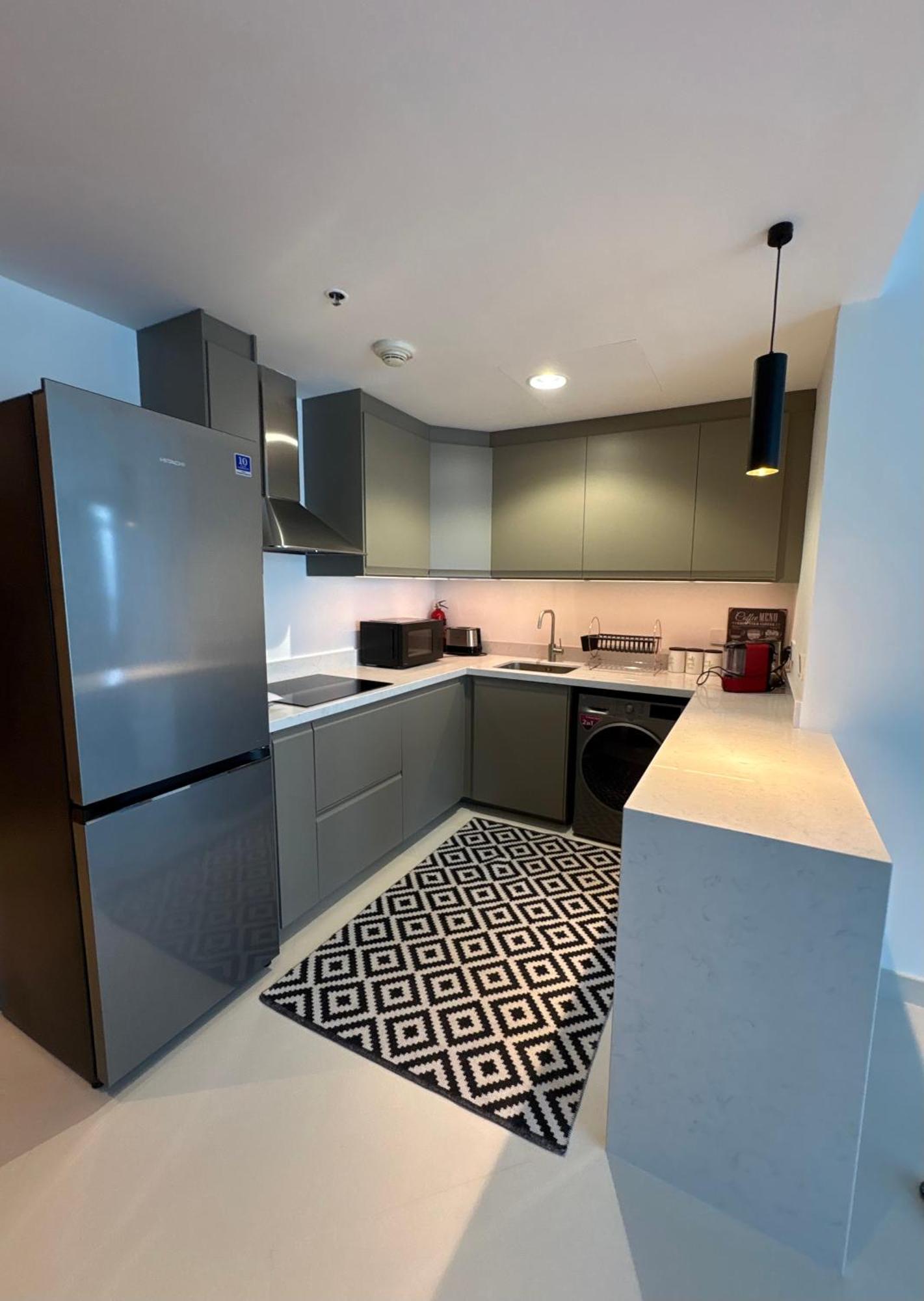 Amazing 1 Bedroom In Marina *
