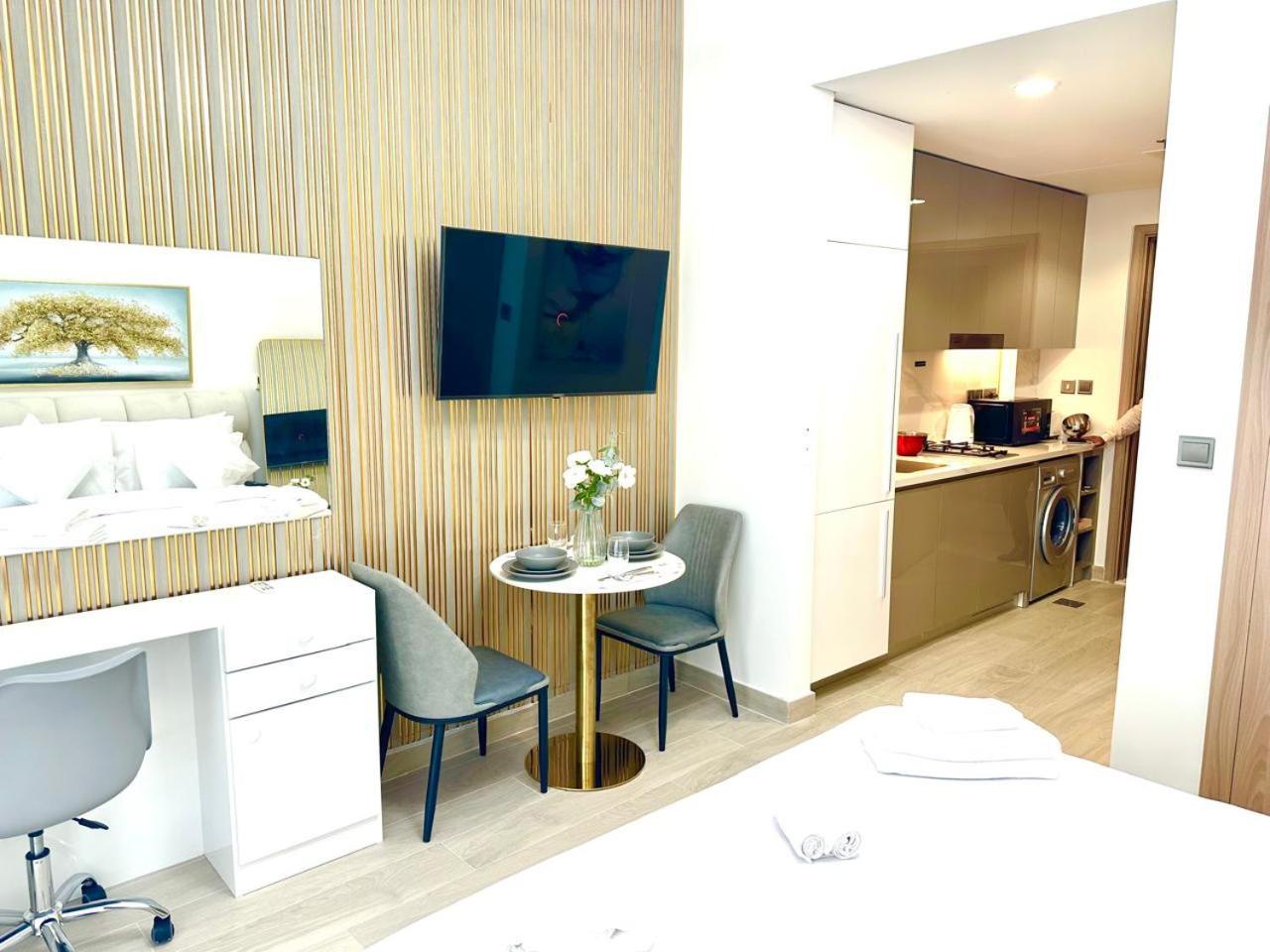 Living With Burj Khalifa Apartment