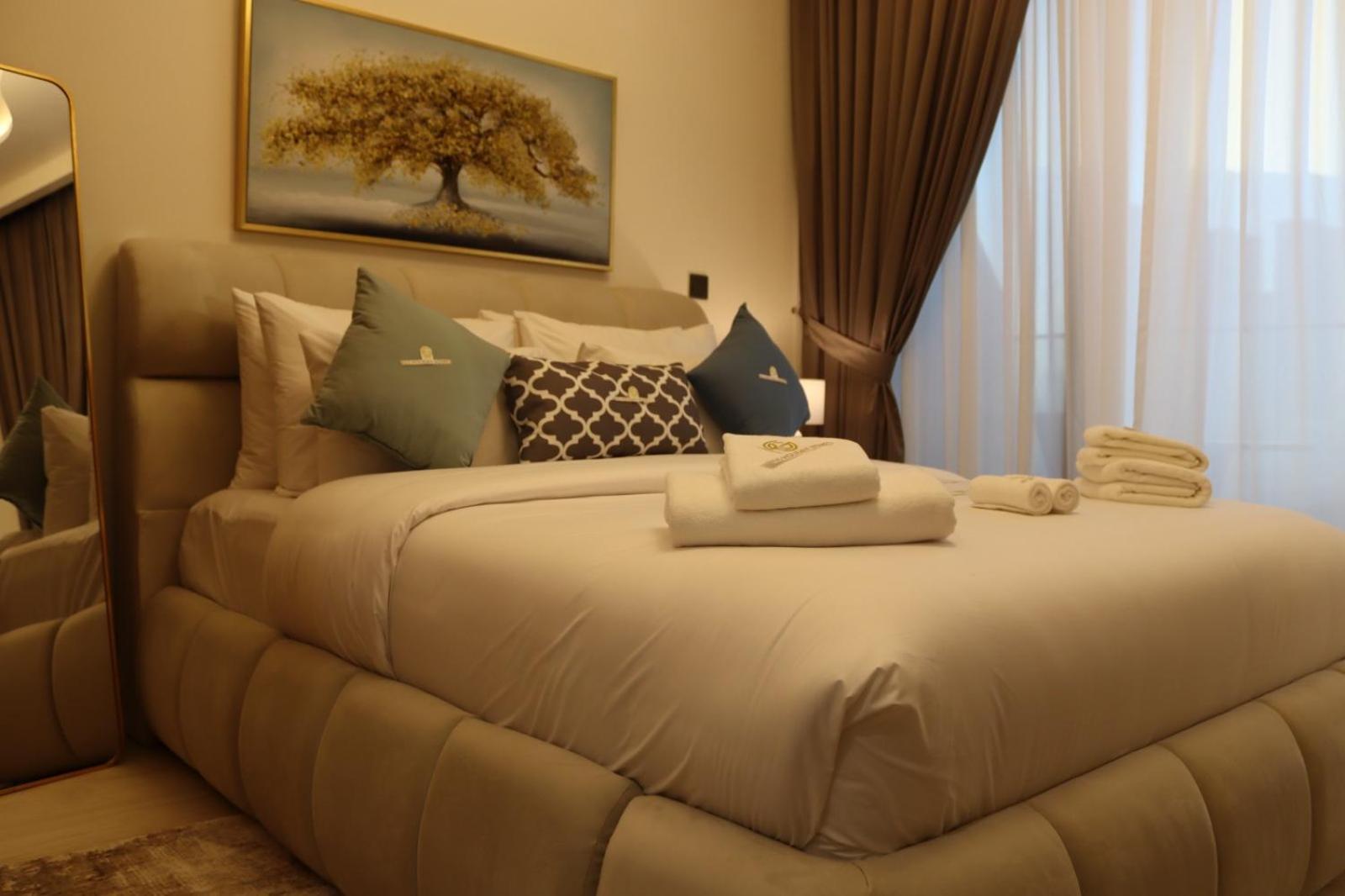 Living With Burj Khalifa