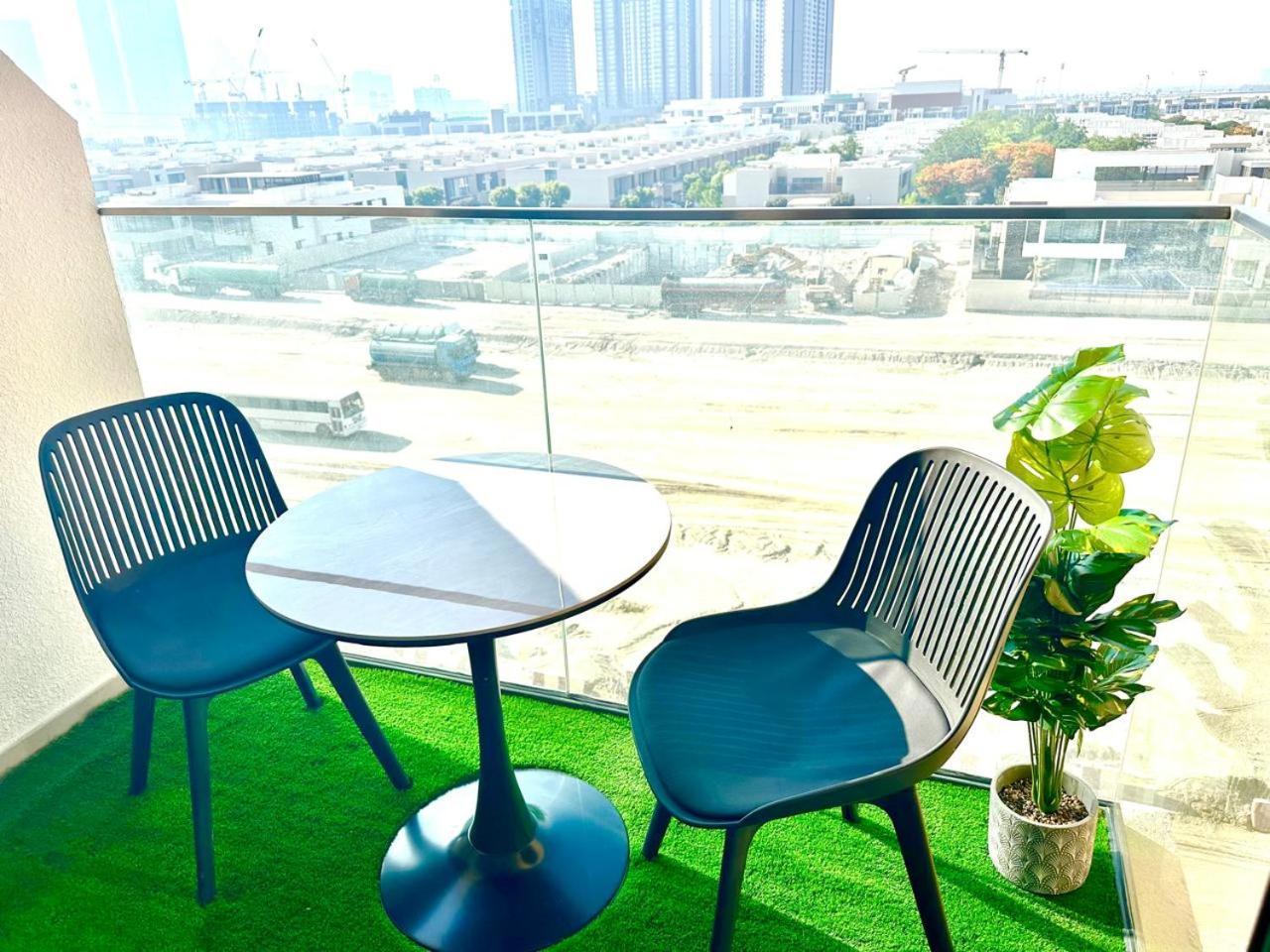 Apartment Living With Burj Khalifa Dubai