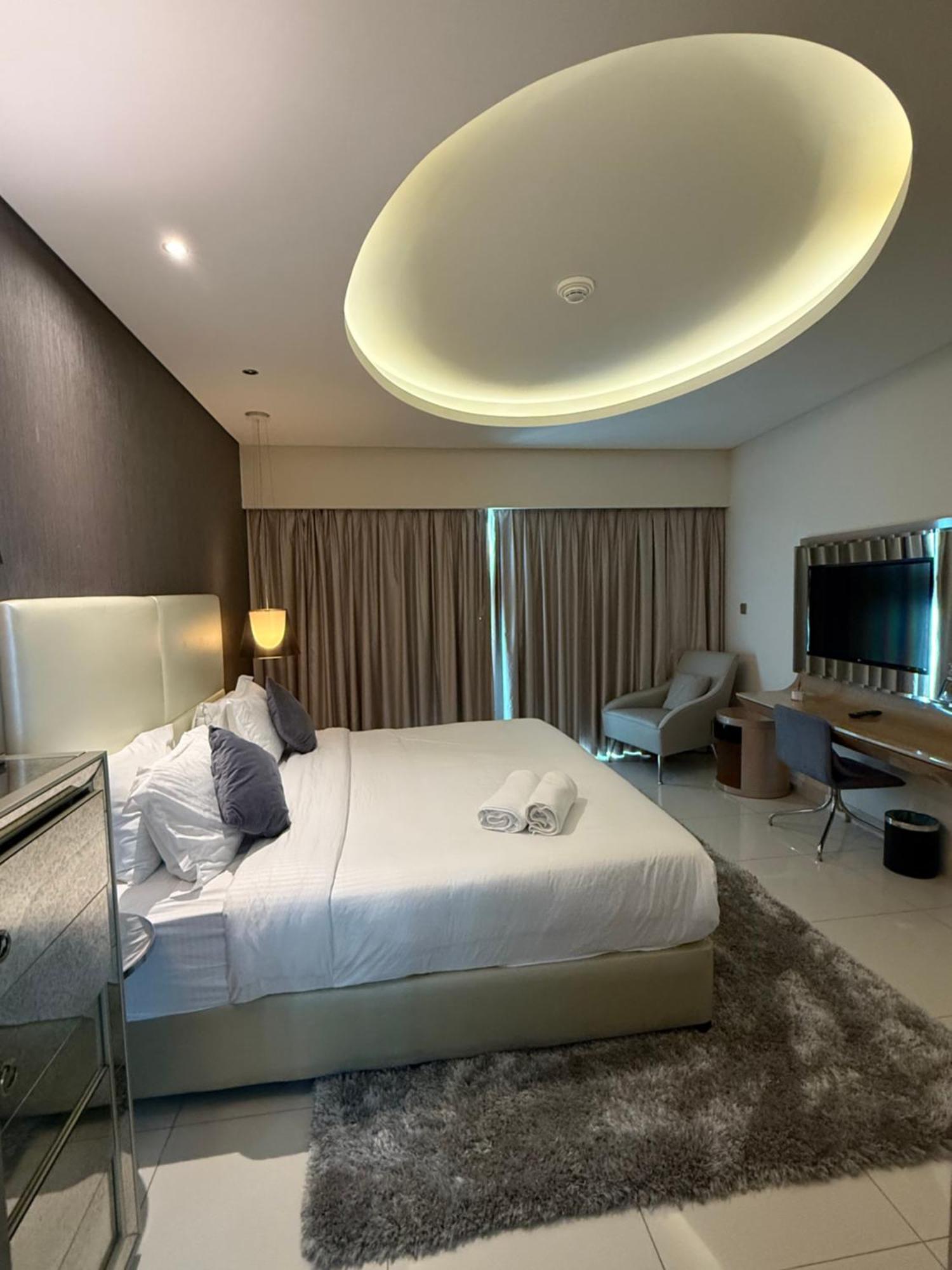 Apartment 5903 Burj Khalifa View Royal Montania Homes Dubai