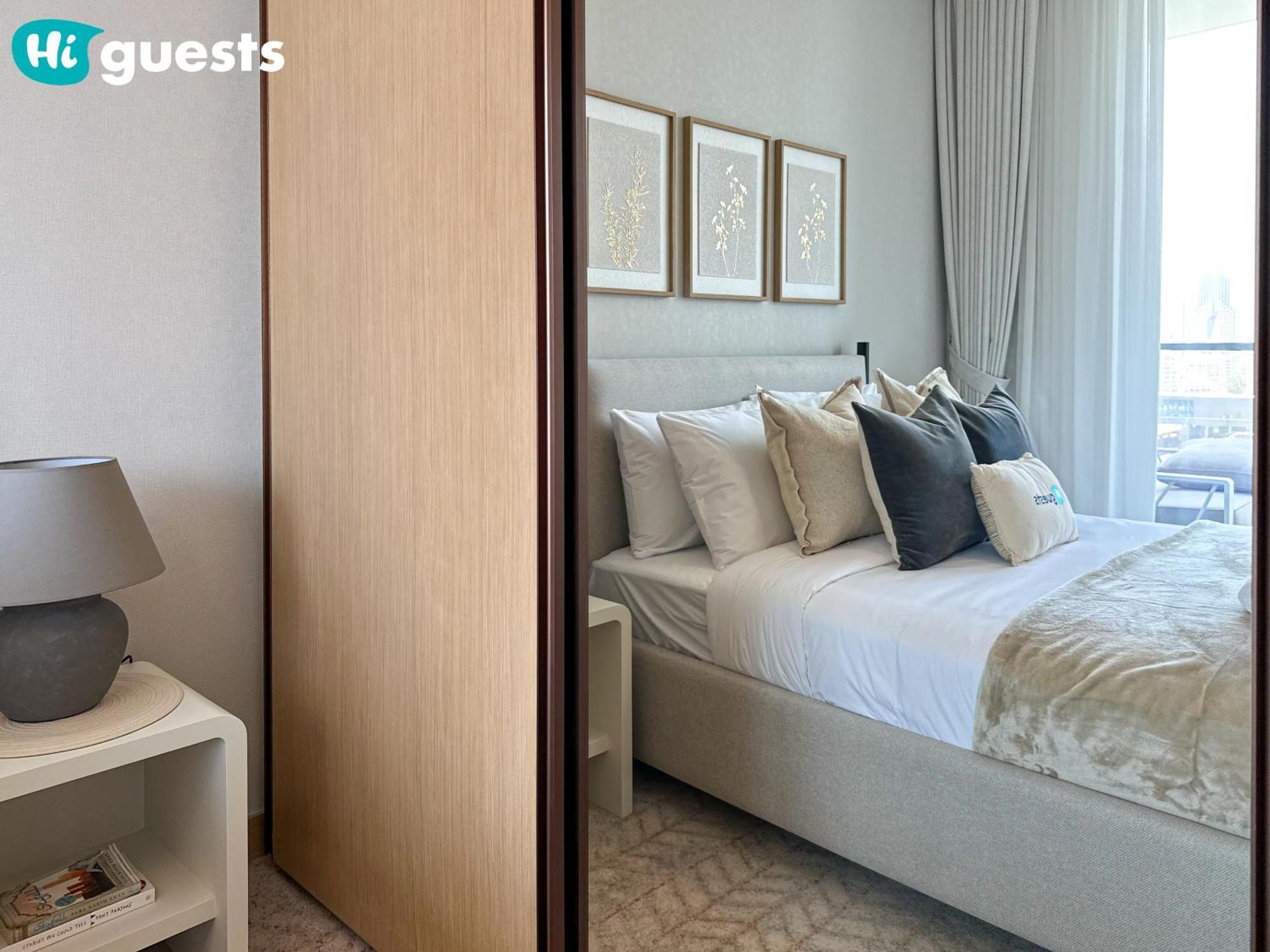 Higuests - Wake Up To Burj Khalifa Views In Stunning 2 Br *