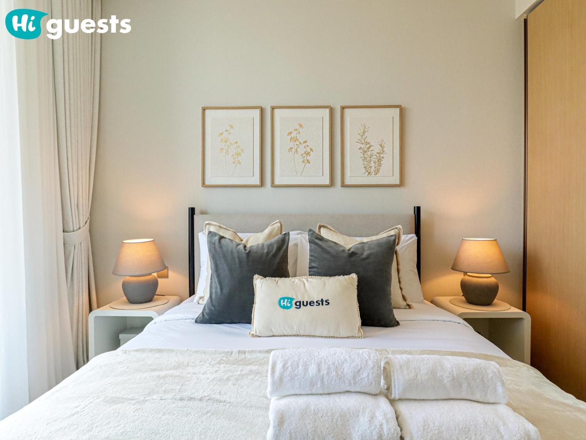 Higuests - Wake Up To Burj Khalifa Views In Stunning 2 Br Dubai