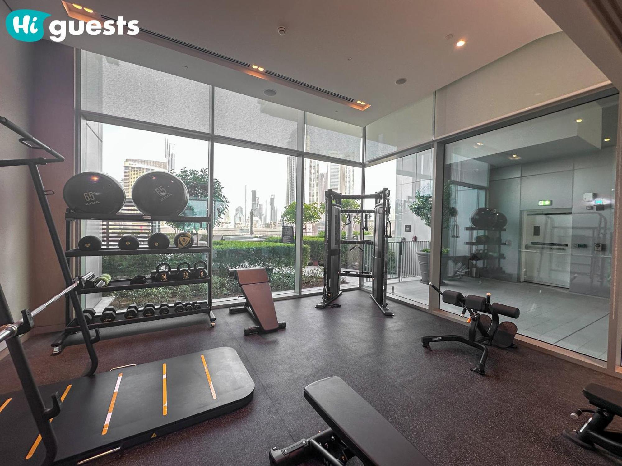 Apartment Higuests - Wake Up To Burj Khalifa Views In Stunning 2 Br Dubai