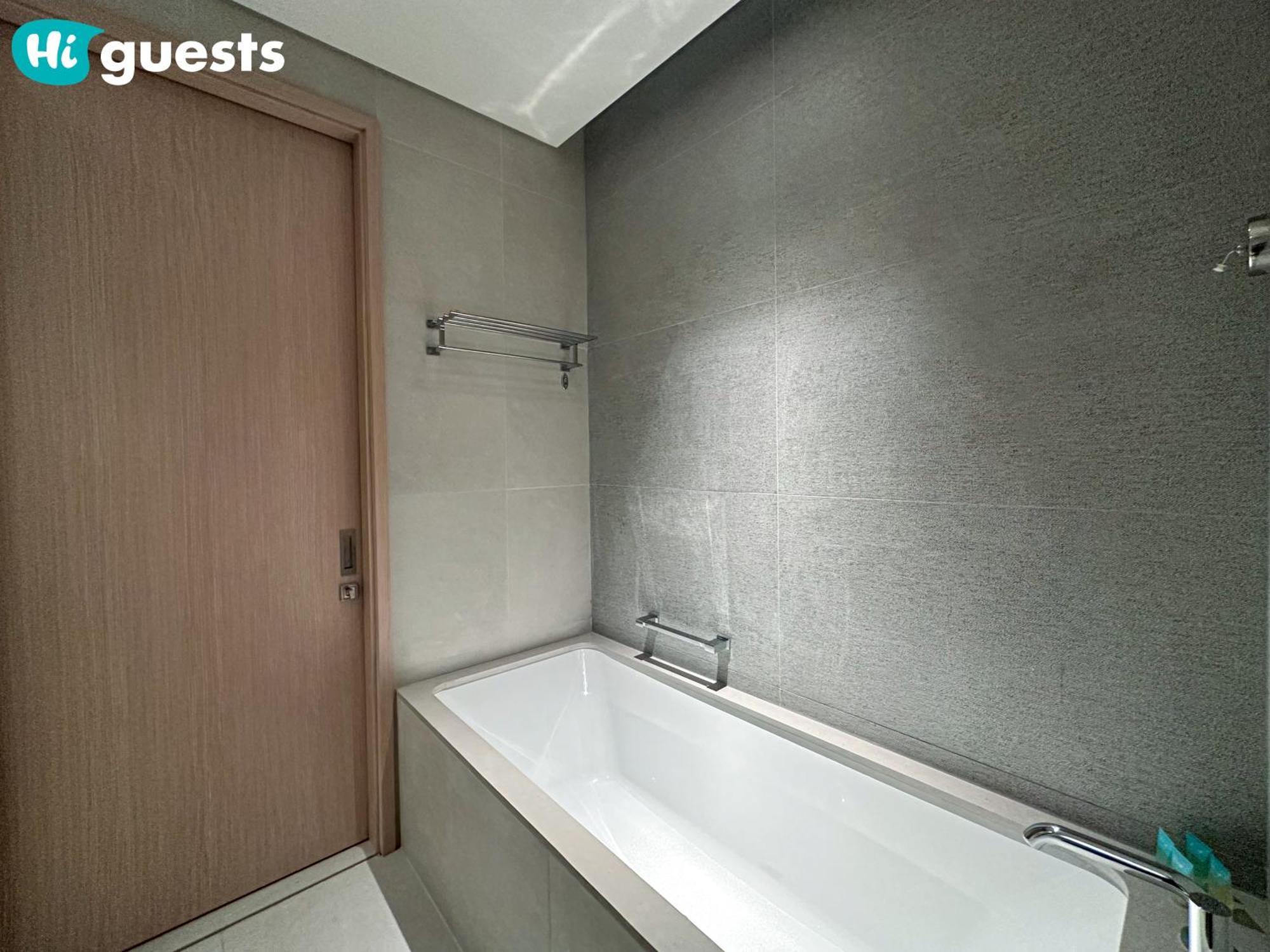 Higuests - Wake Up To Burj Khalifa Views In Stunning 2 Br Apartment *