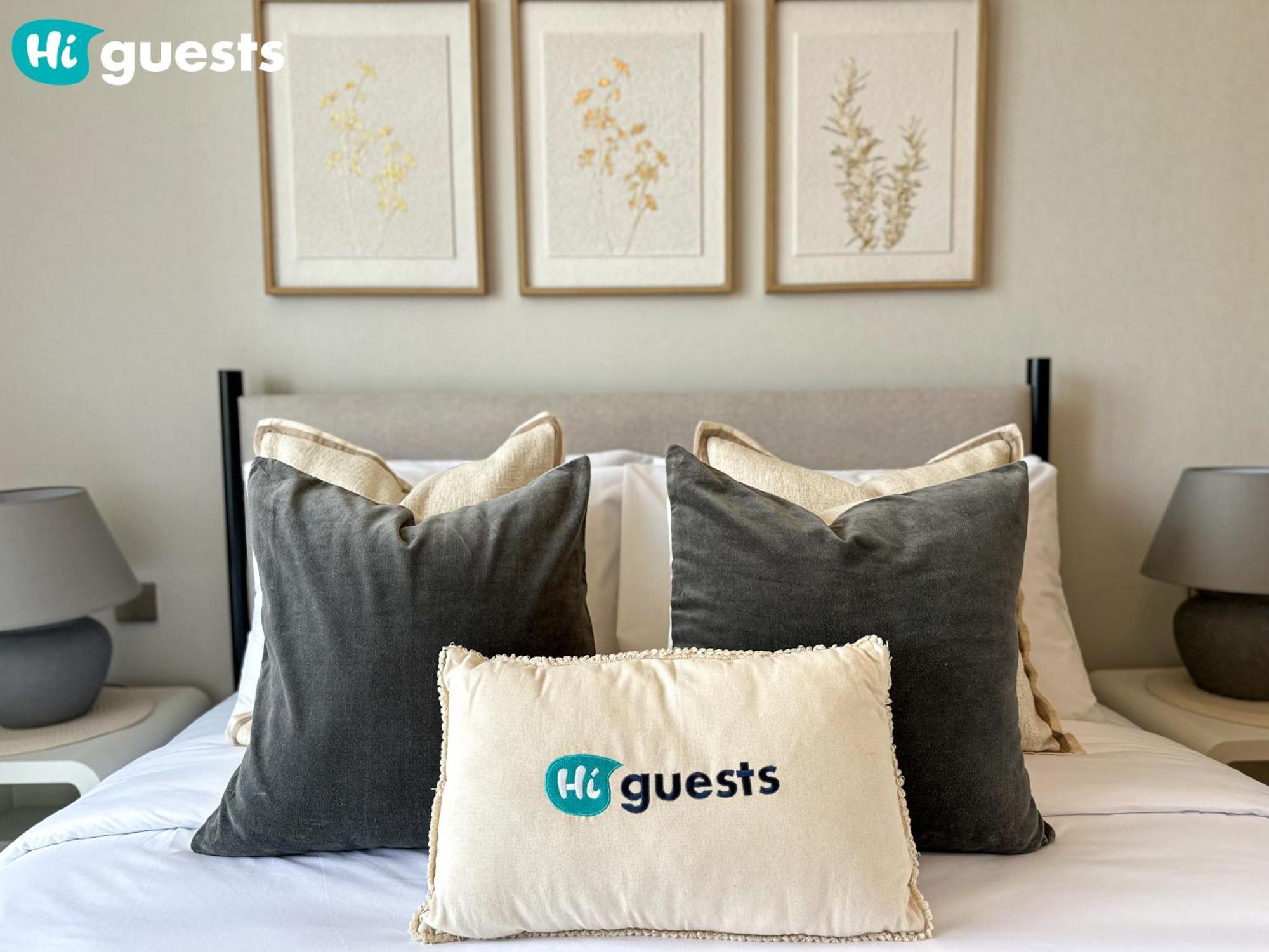 Higuests - Wake Up To Burj Khalifa Views In Stunning 2 Br Apartment Dubai