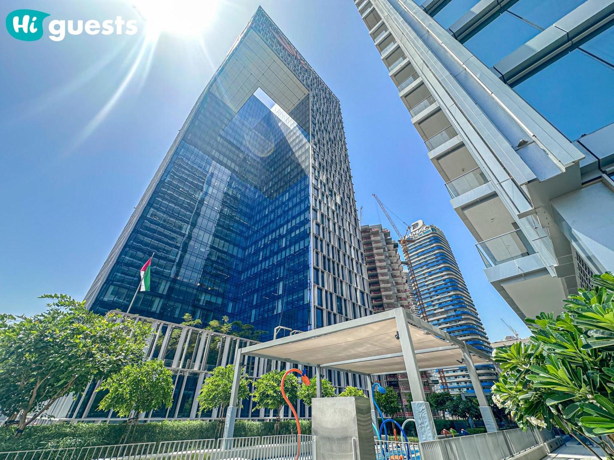 Higuests - Wake Up To Burj Khalifa Views In Stunning 2 Br *
