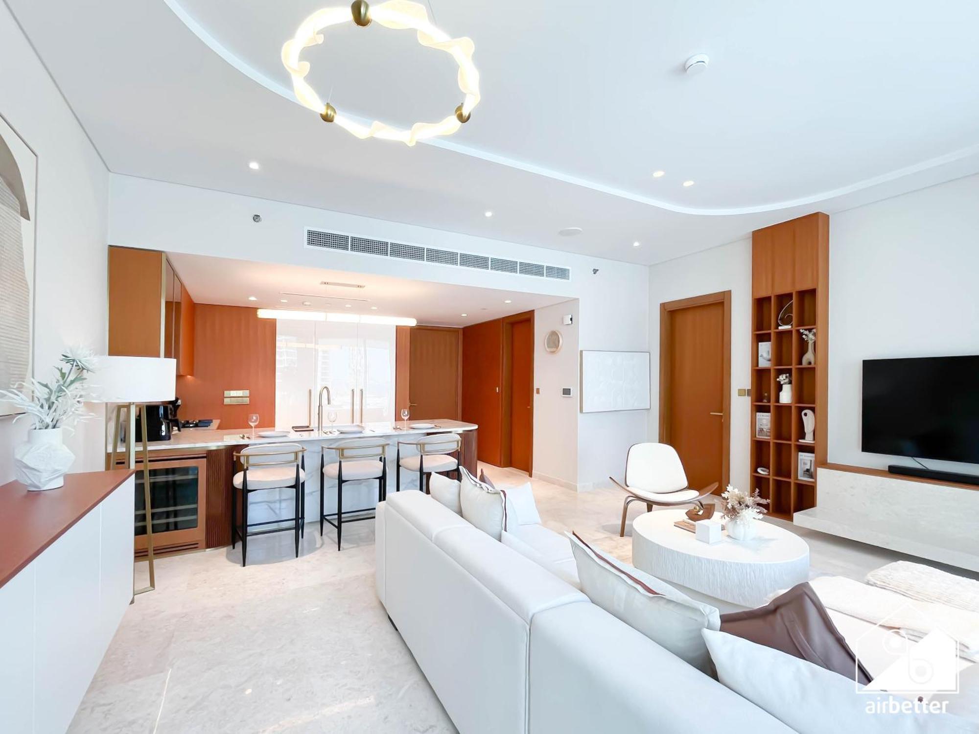 High End 1br Palm Beachfront Pool Access *