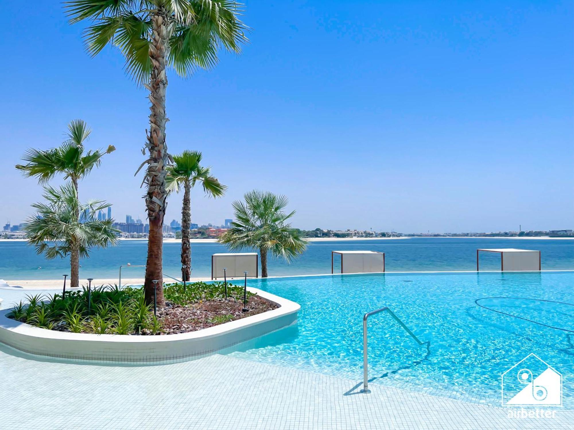 High End 1br Palm Beachfront Pool Access Dubai
