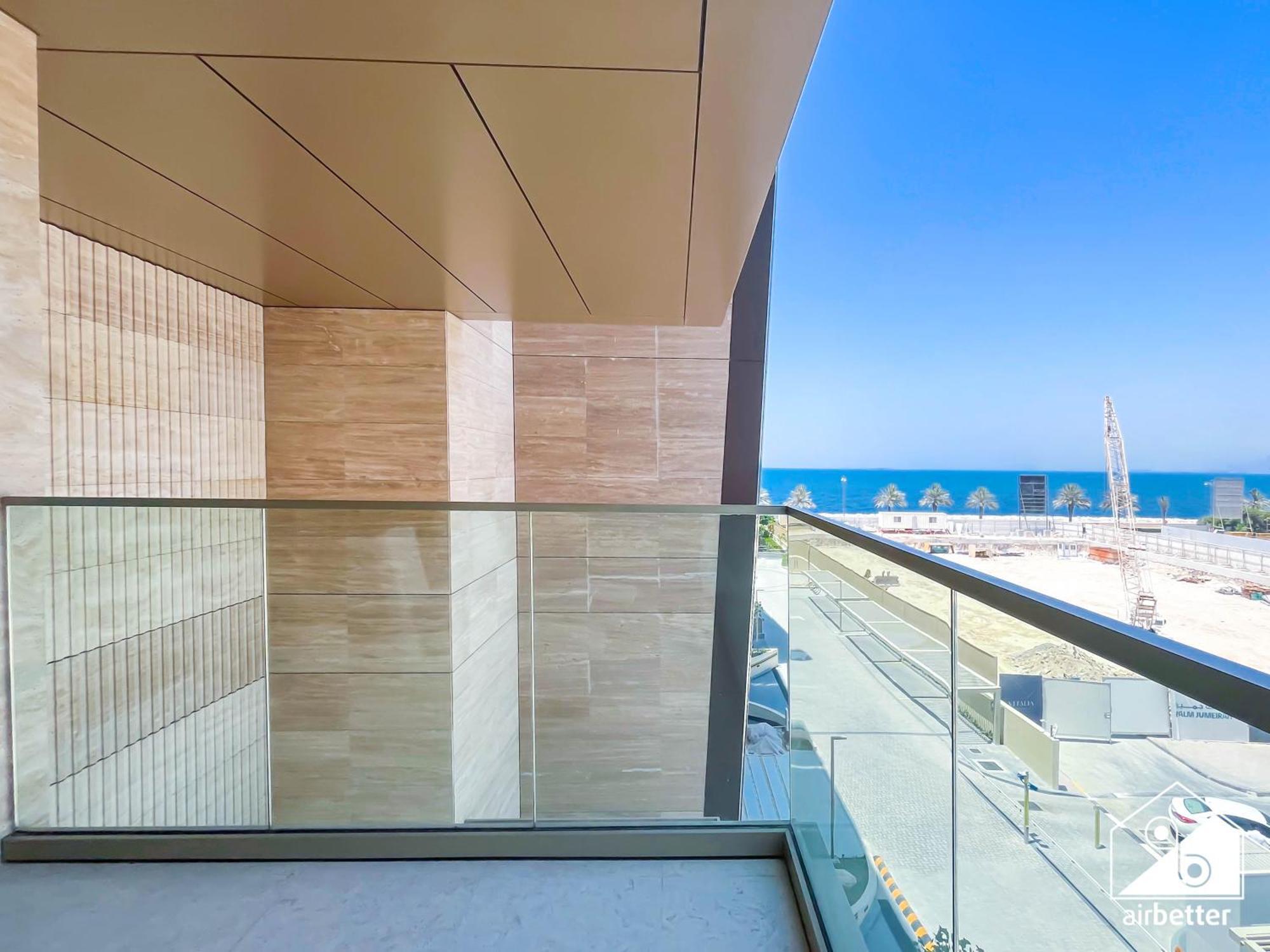 High End 1br Palm Beachfront Pool Access Dubai