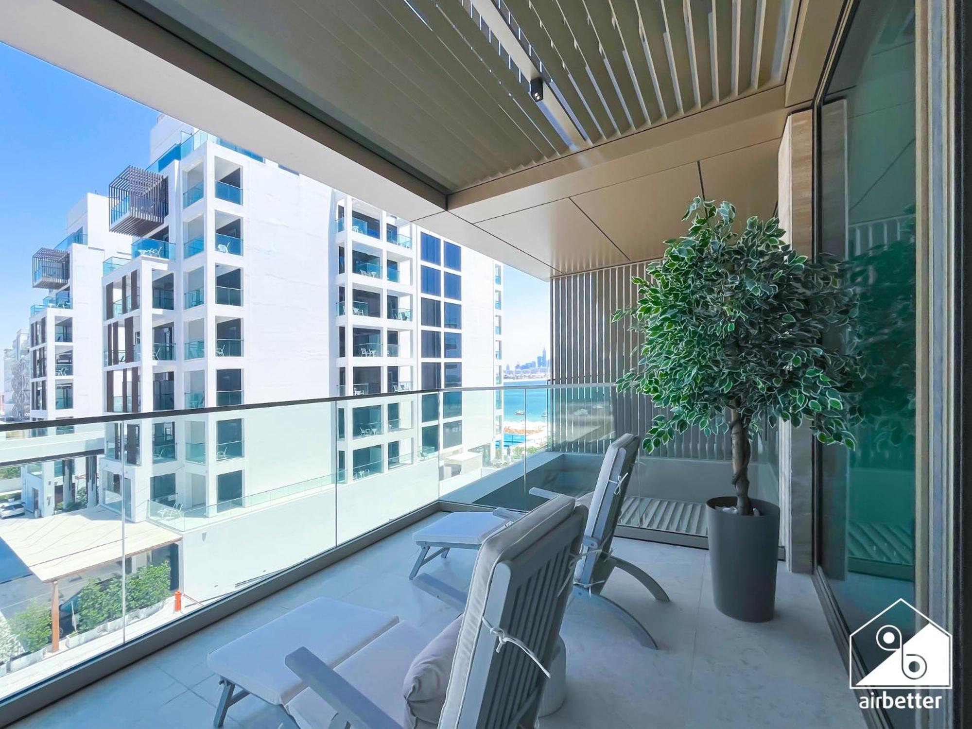 Apartment High End 1br Palm Beachfront Pool Access *