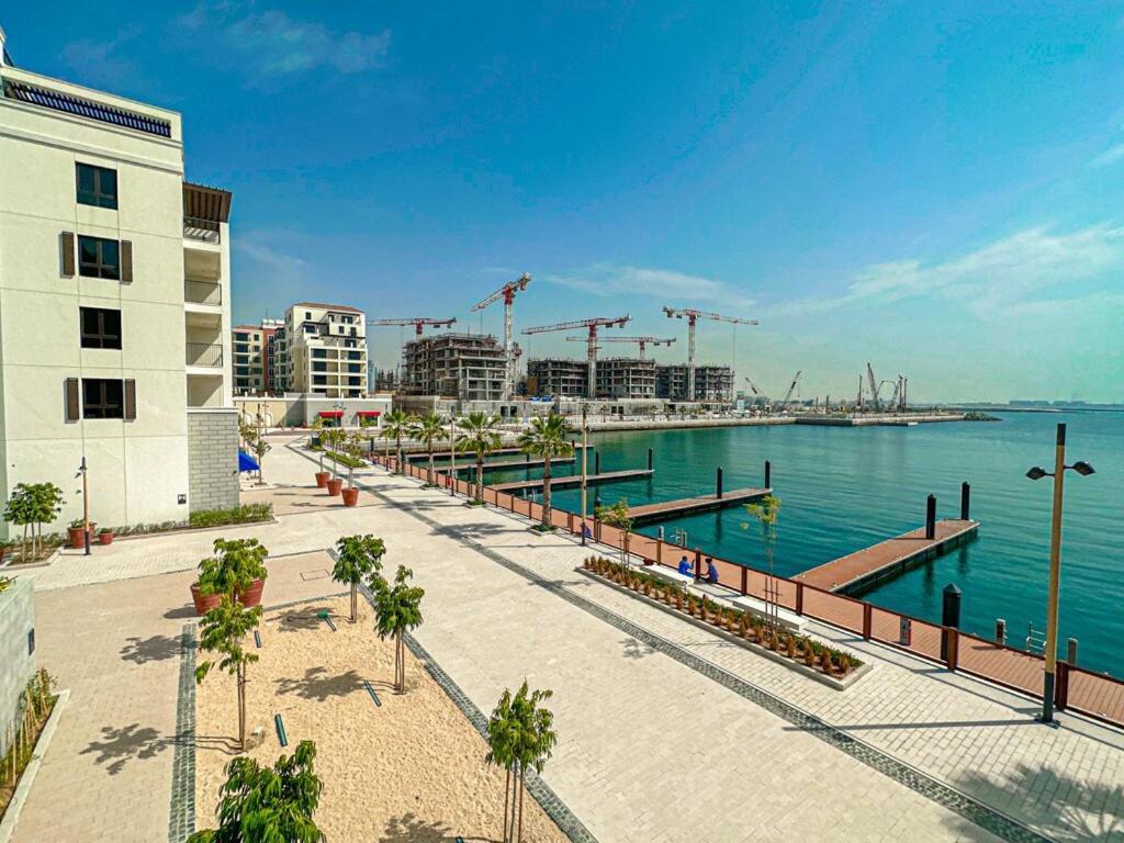 Apartment Higuests - Breezy 1 Bedroom Retreat Near La Dubai