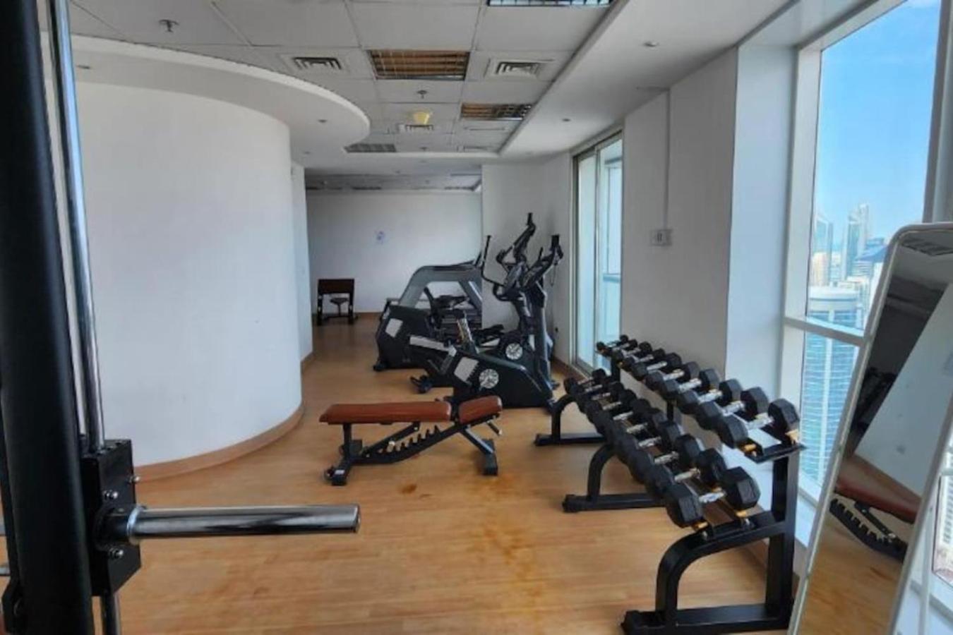 Preatoni Tower - Spacious One Bedroom In Jlt Apartment