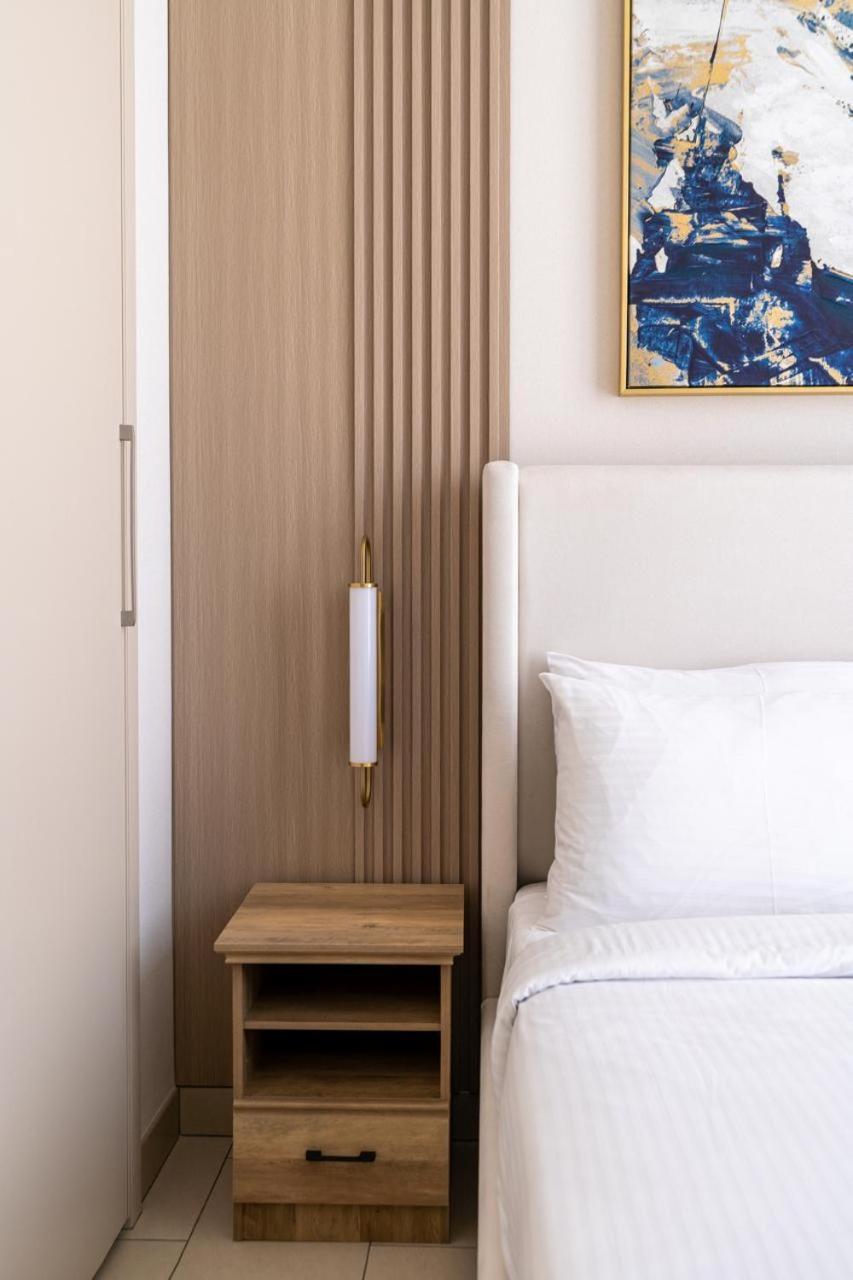 By Latinem Luxury 1br Cvr A2910 Near Burj Khalifa *