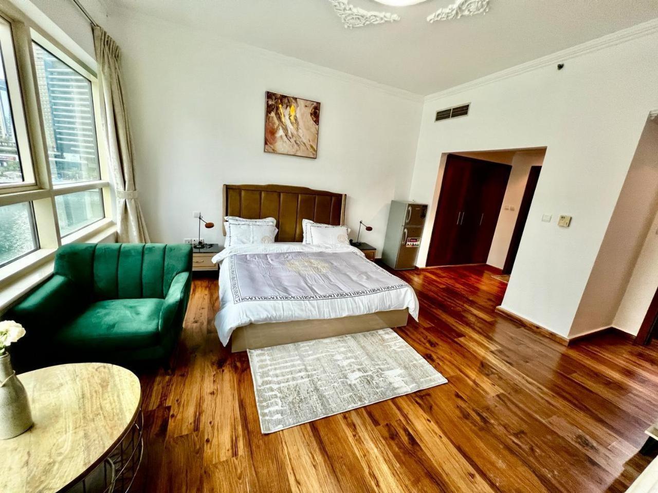 Marina Quays North Aparthotel Dubai