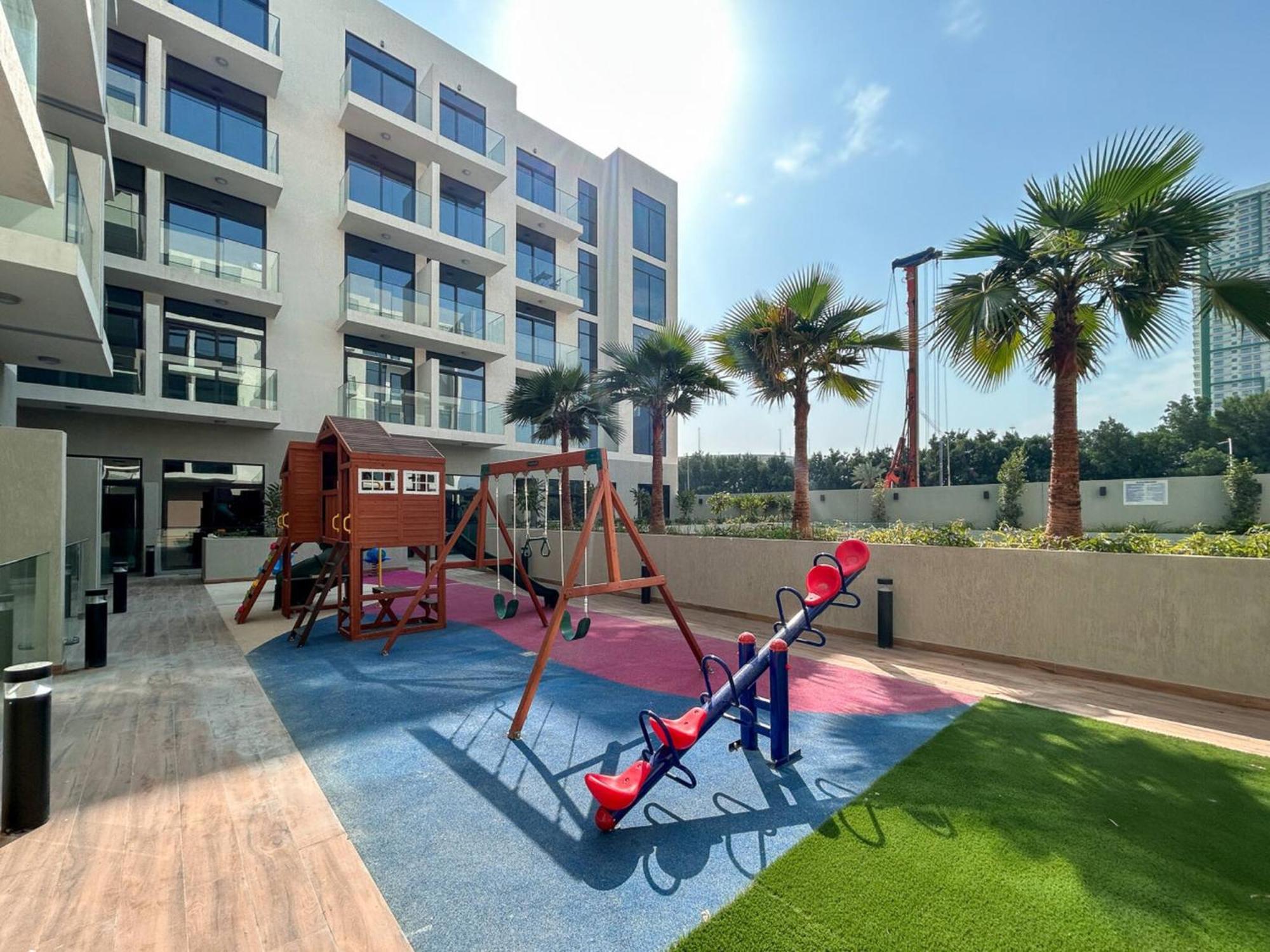 Apartment Boulevard - Stylish Upgraded - Designer Touches In Jvc Dubai