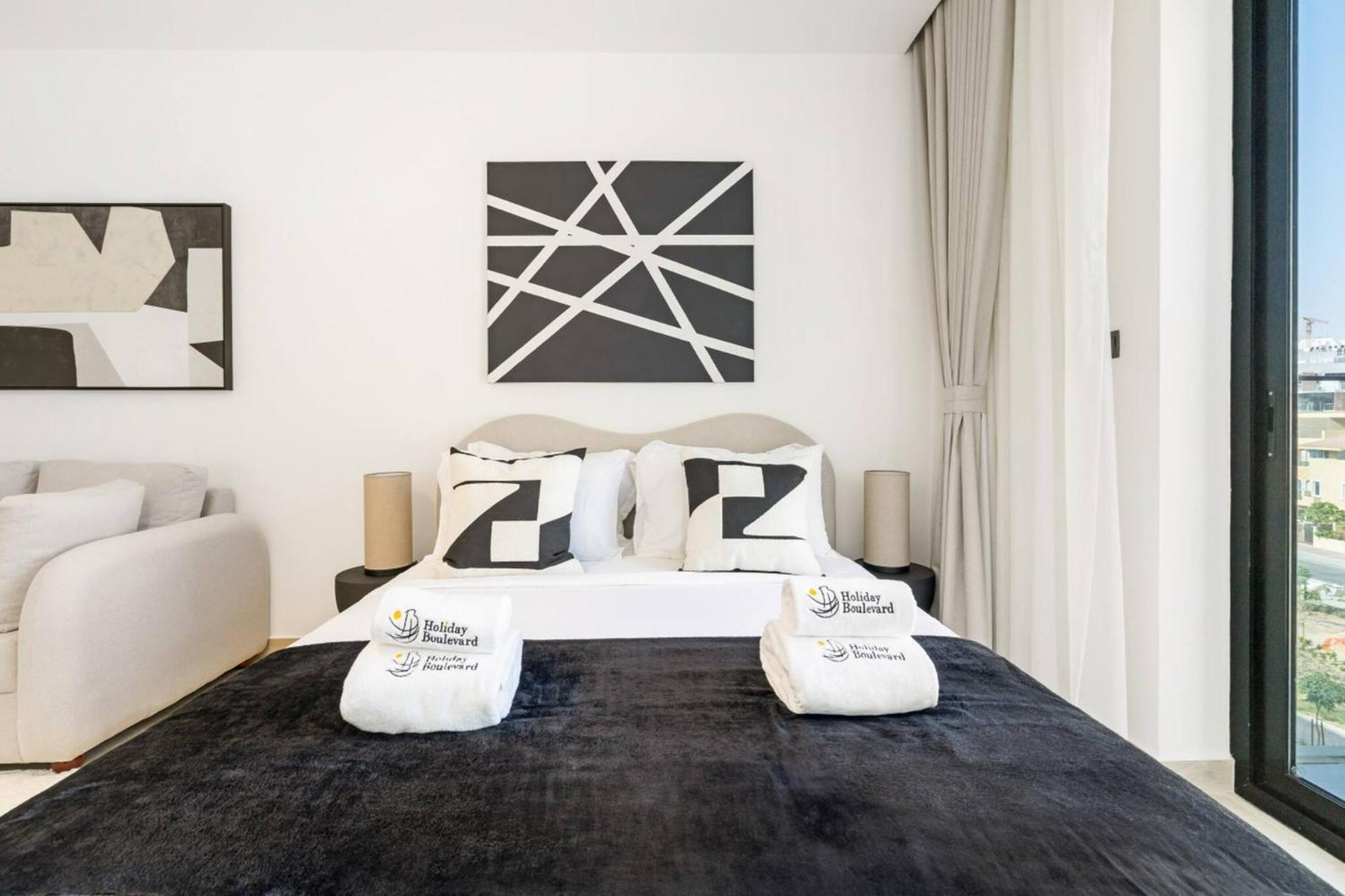 Boulevard - Stylish Upgraded - Designer Touches In Jvc Dubai