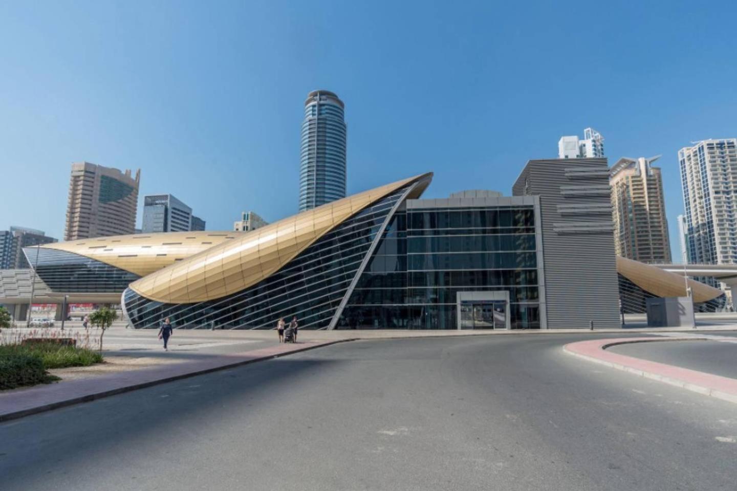 Guestready Homes - Industrial Chic Apartment Dubai