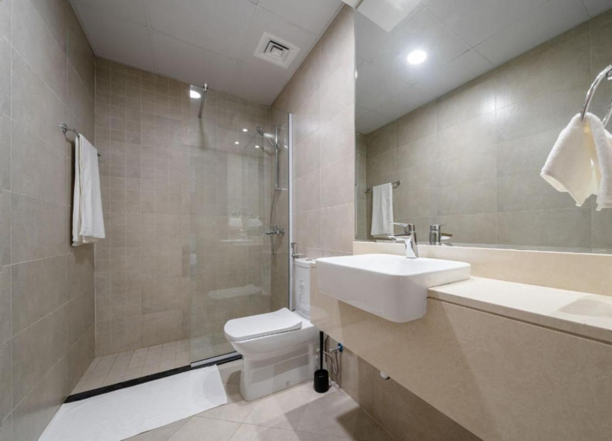 151 Jumeirah Gardens *