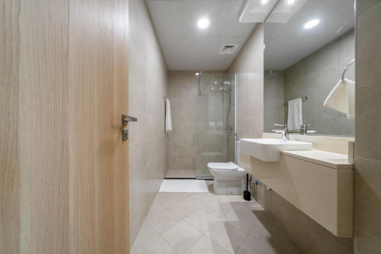 151 Jumeirah Gardens Apartment *