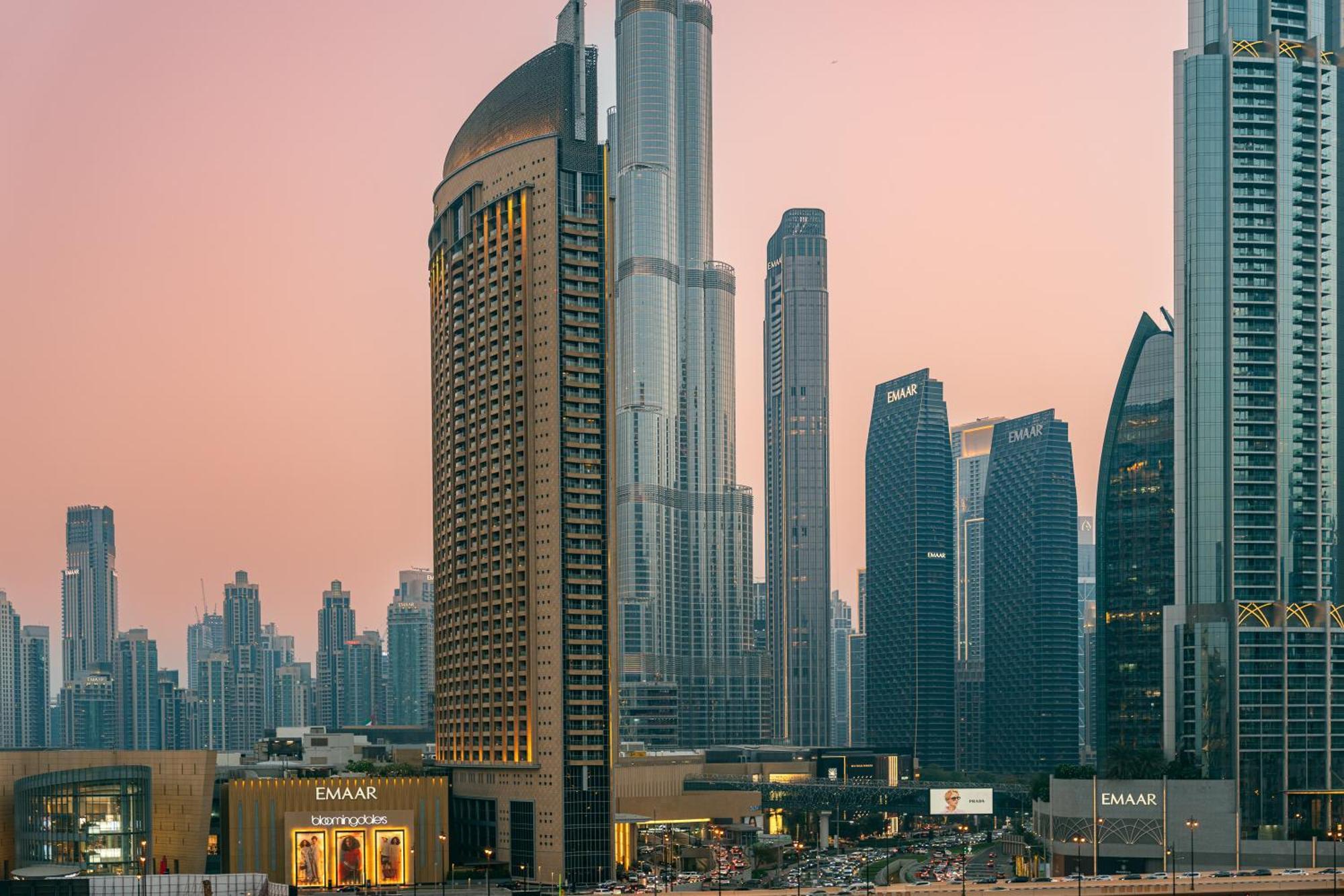 Prime Retreats @ Downtown Views By Emaar Apartment *