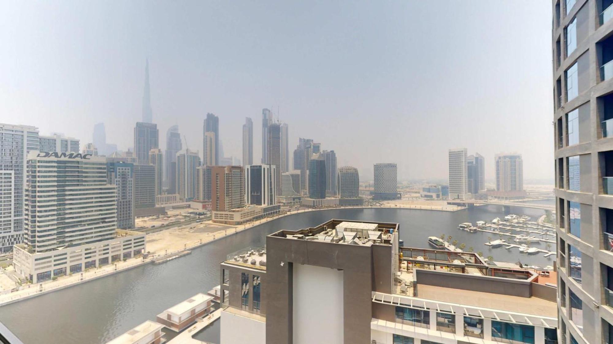 Pvh - Exquisite 1br With Canal View In Businessbay Apartment *