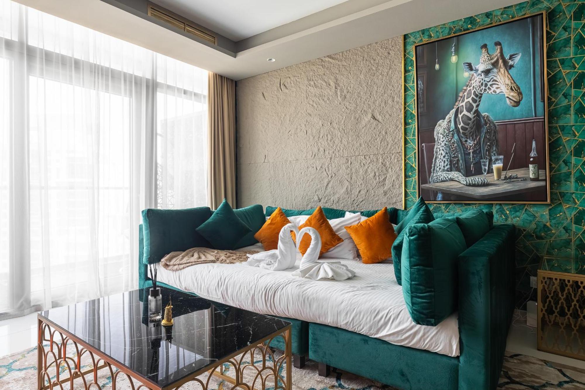 Full Burj Khalifa View Lux 2bedroom With Rooftop Pool Location In Paramount Midtown Apartment *
