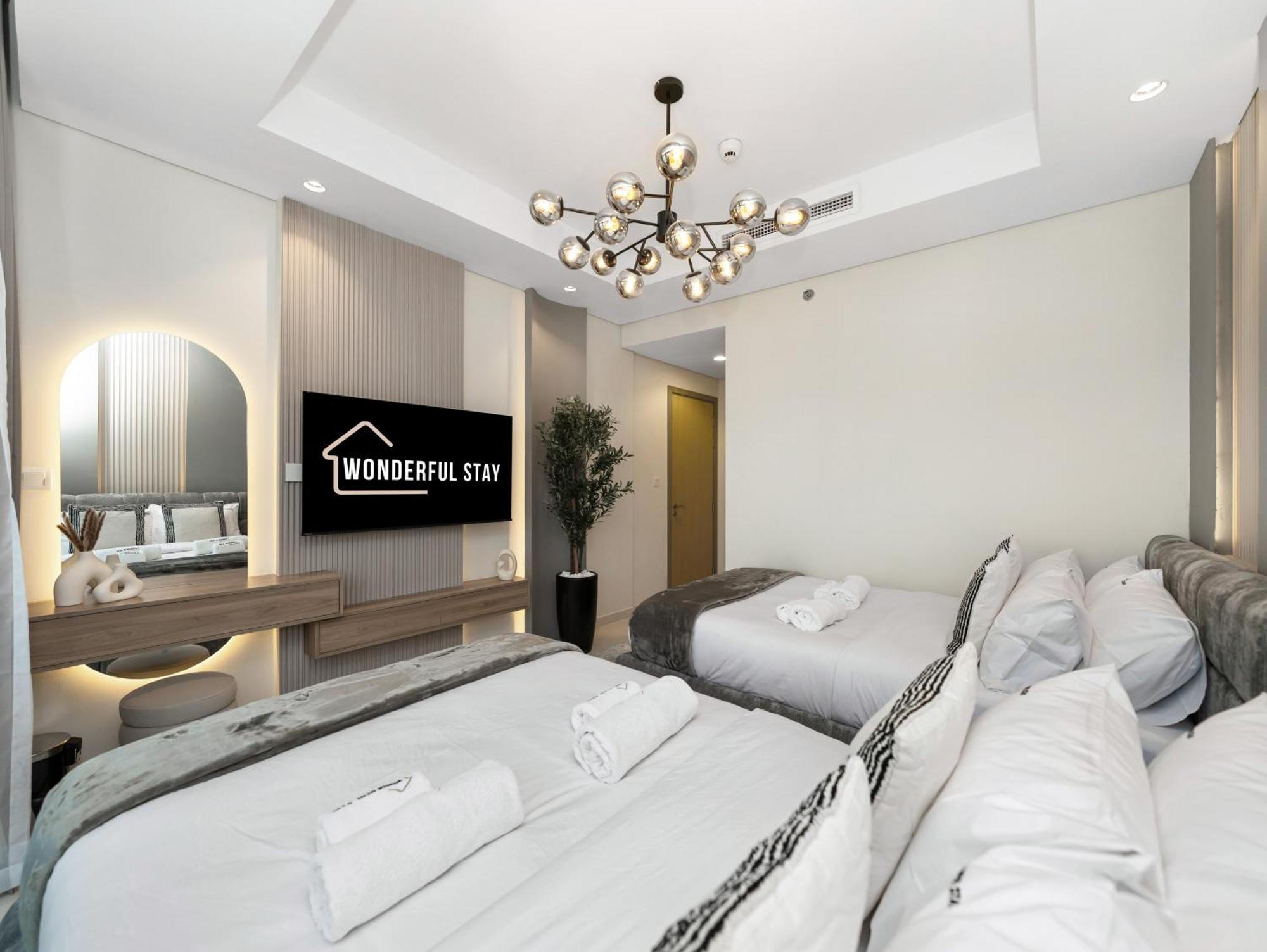 Wonderfulstay At Paramount - Highest Infinity Pool - Burj Khalifa View - Brand New Luxury