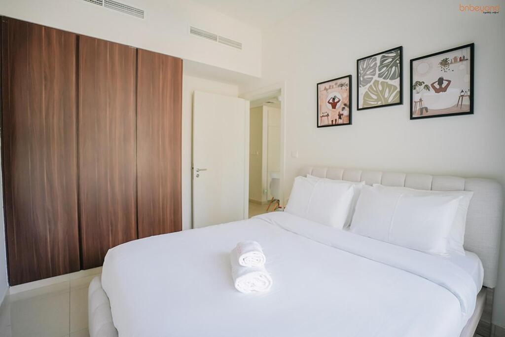 Bnbeyond's Serene Poolside Bliss * Dubai