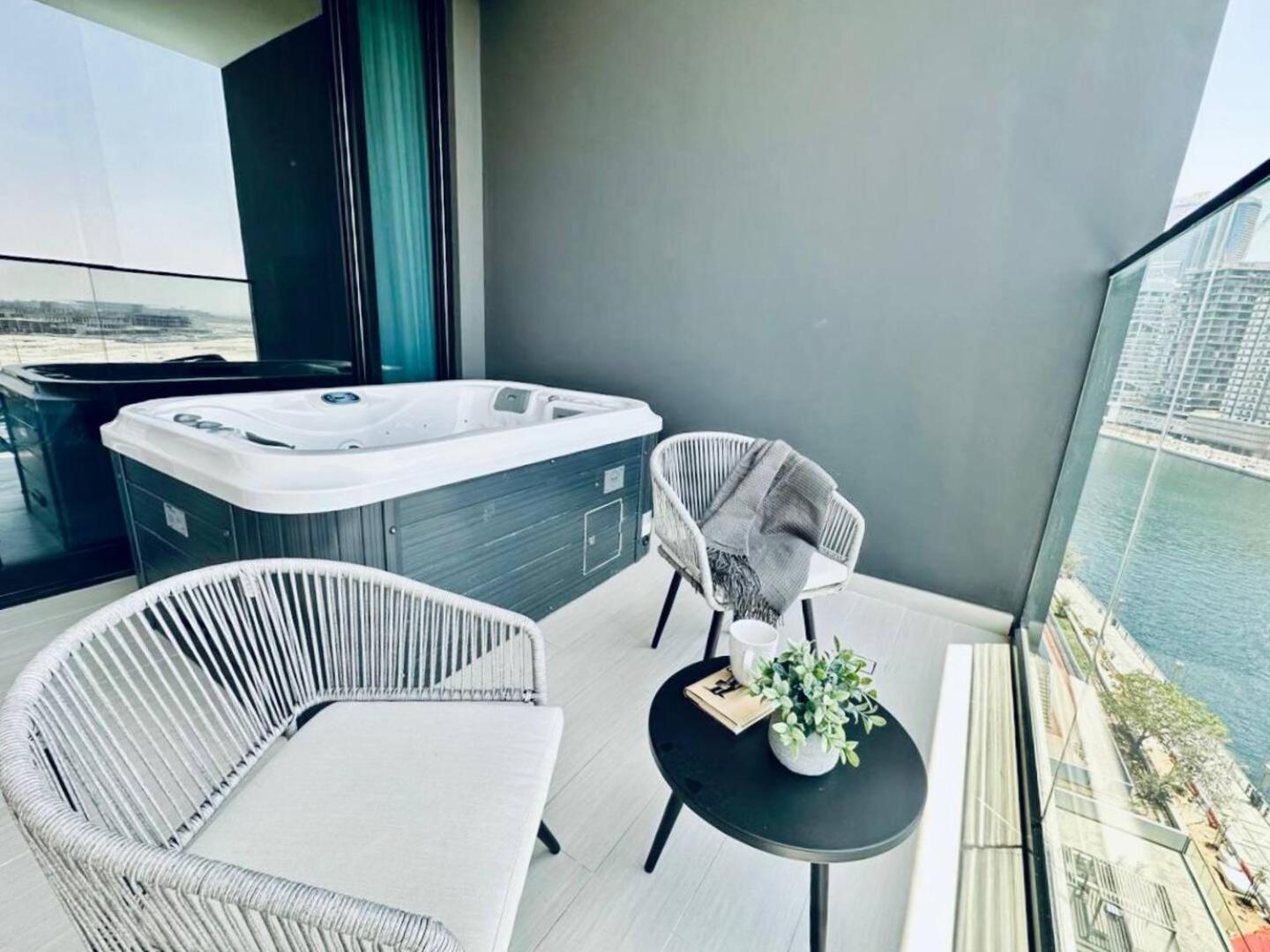 Apartment Elegant Canal View Business Bay Dubai