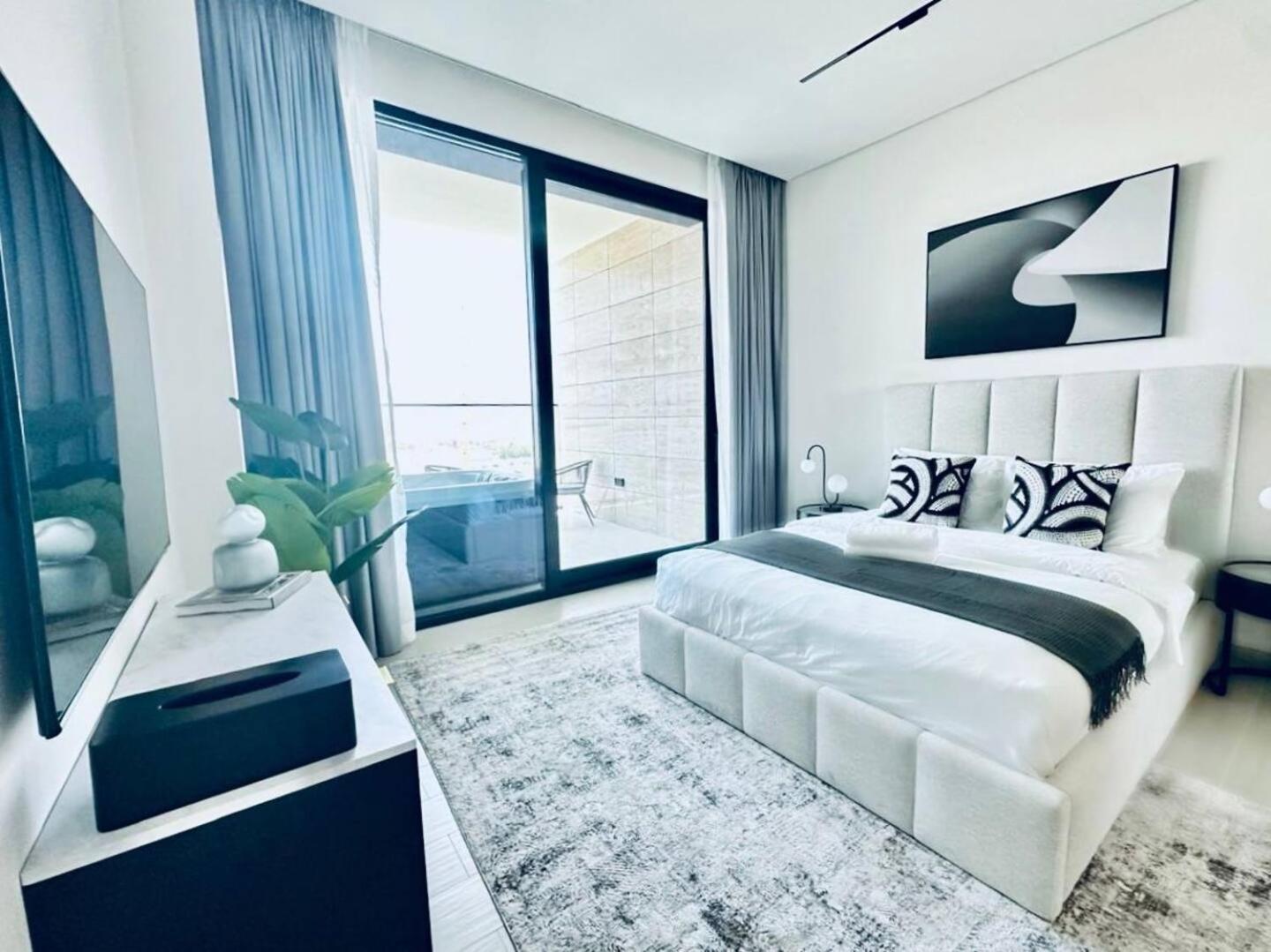 Elegant Canal View Business Bay * Dubai