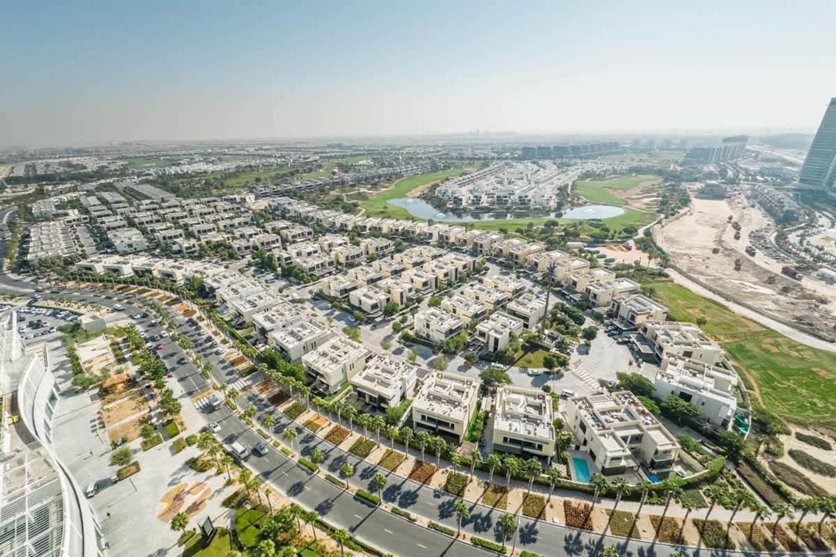 Modern On Golf Course - Damac Hills Apartment *