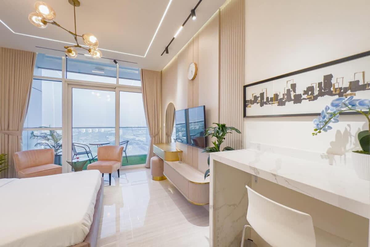 Damac Hills Carson On Golf Course Apartment Dubai