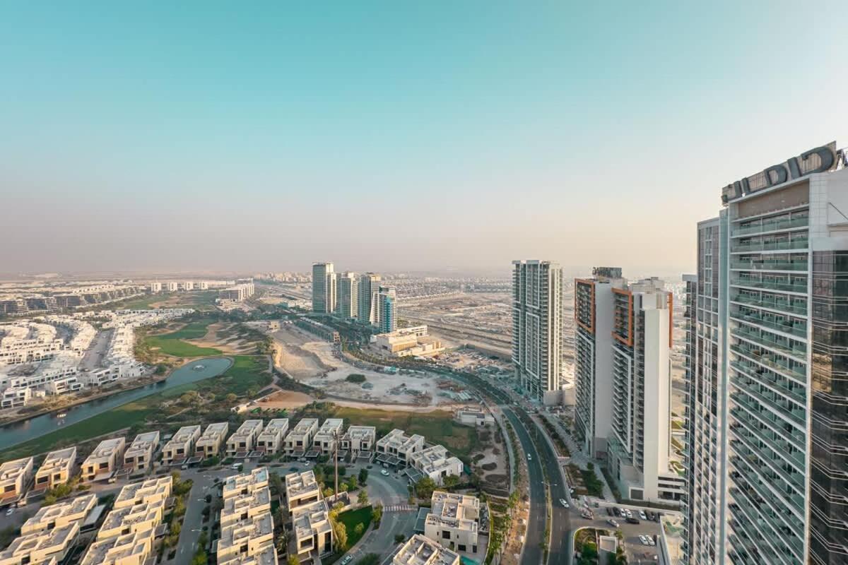 Damac Hills Carson On Golf Course