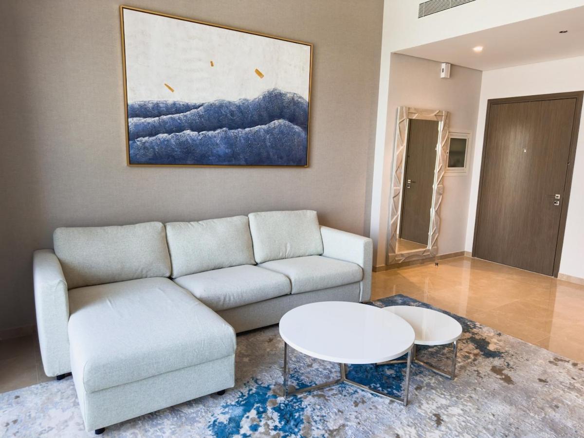 Grande Residences With Burj Khalifa View From 16th Floor For 6-guests Apartment Dubai
