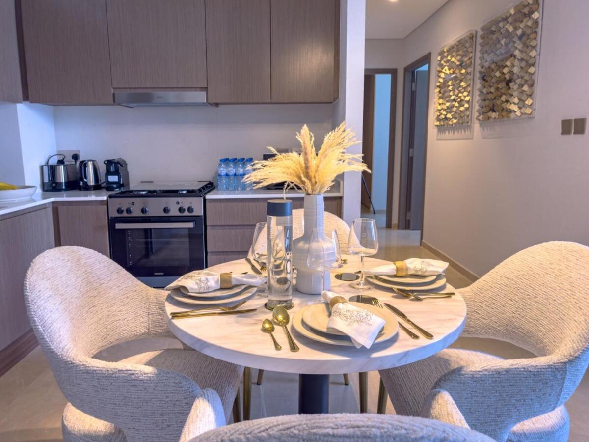 Grande Residences With Burj Khalifa View From 16th Floor For 6-guests Apartment