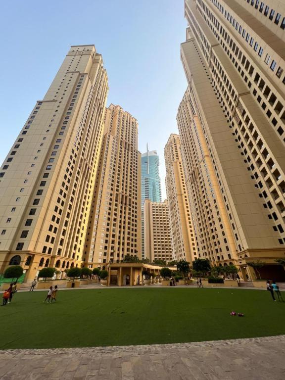 Sadaf 7 House Jbr For Tourists