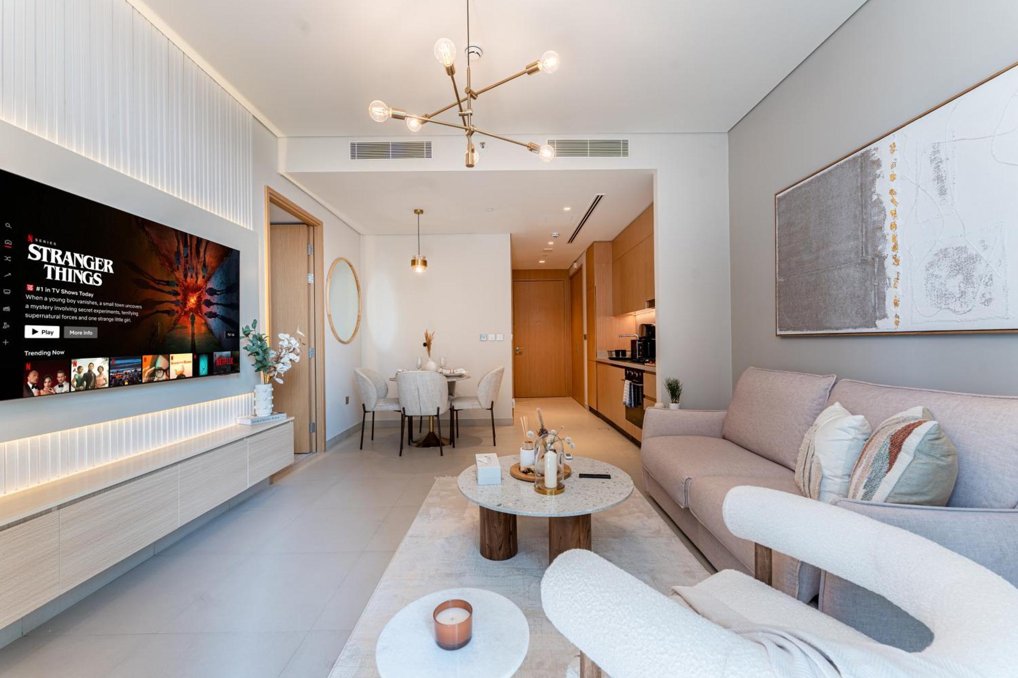 Luxurious 1br Pool With Burj Khalifa View Mall