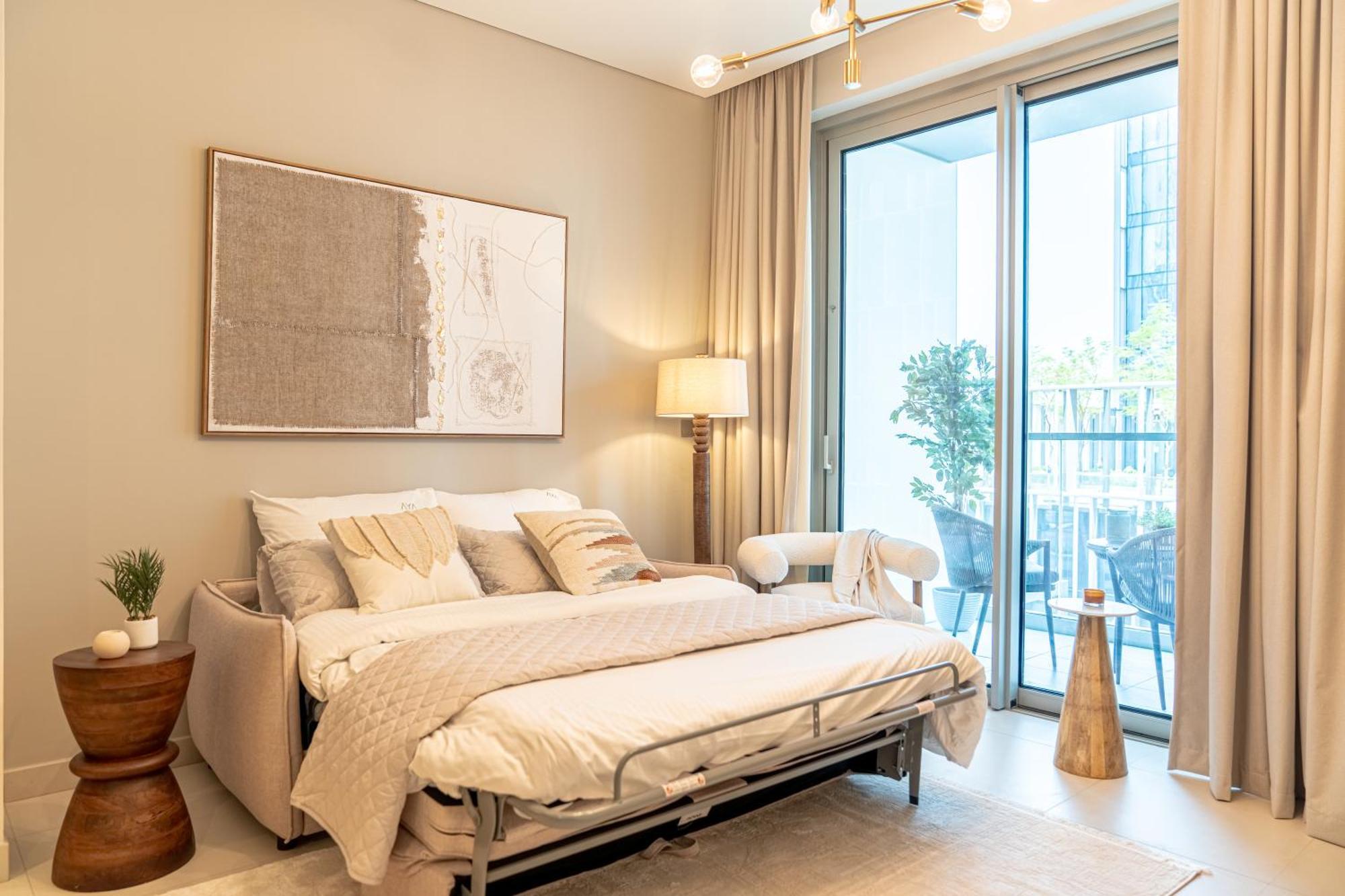 Luxurious 1br Pool With Burj Khalifa View Mall Apartment Dubai