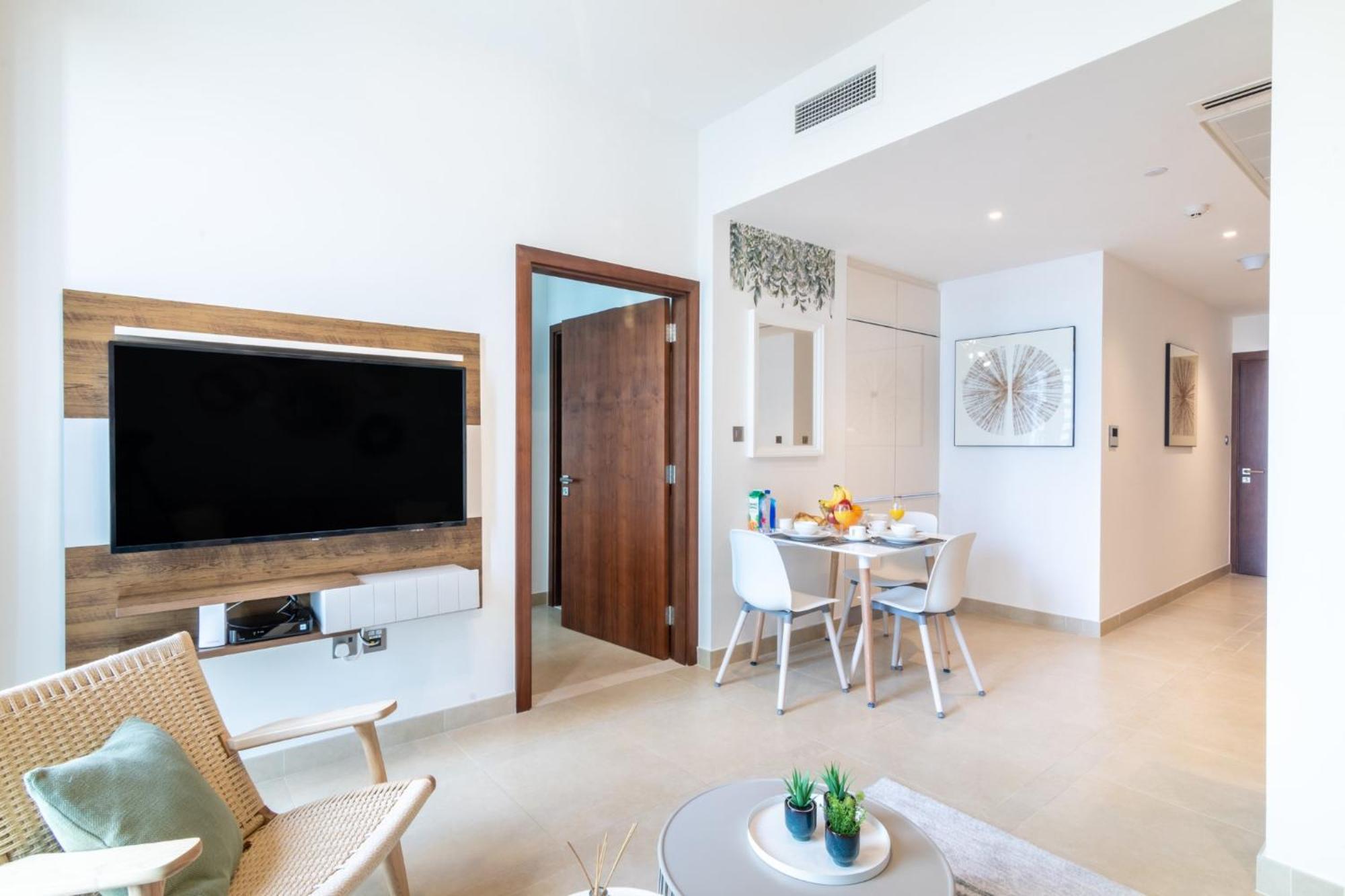 Apartment Marina Gate Cozy 1br, Pool, Gym, & Direct Marina Walk Access *