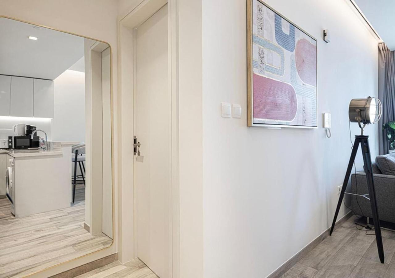 Apartment Waterfront 1br - Canal View - Fully Furnished Dubai
