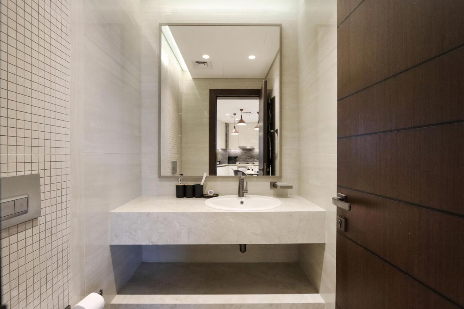 High-floor 1br With Burj Khalifa View Prime Location Apartment Dubai